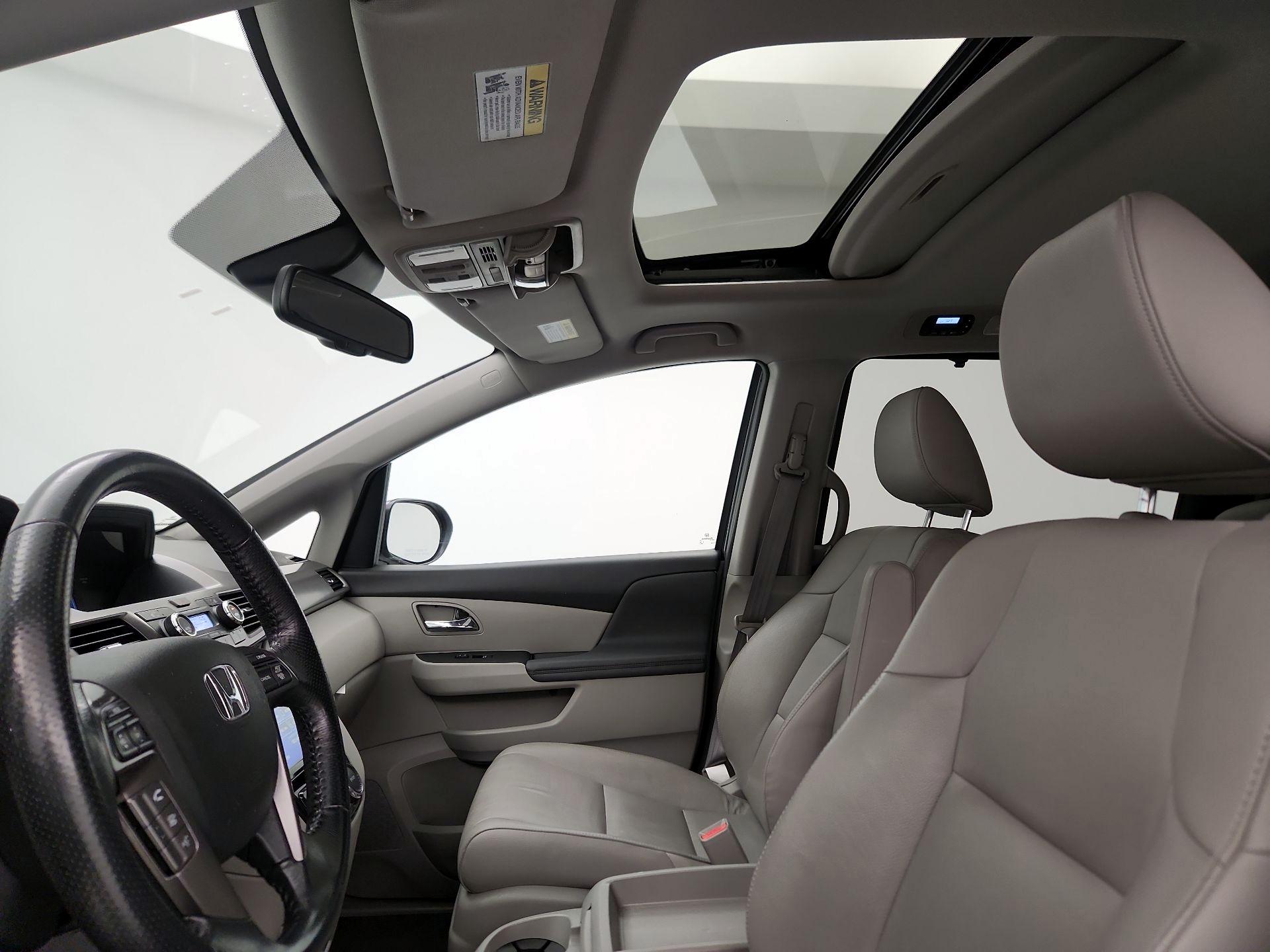 Thumbnail: 2017 Honda Odyssey - 19