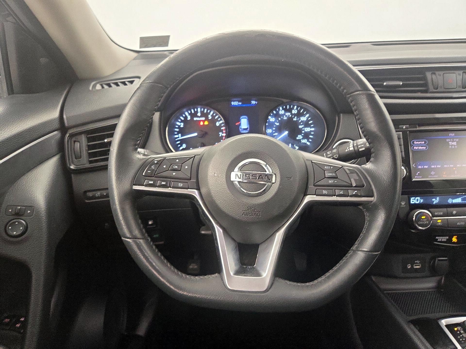 Thumbnail: 2018 Nissan Rogue - 10