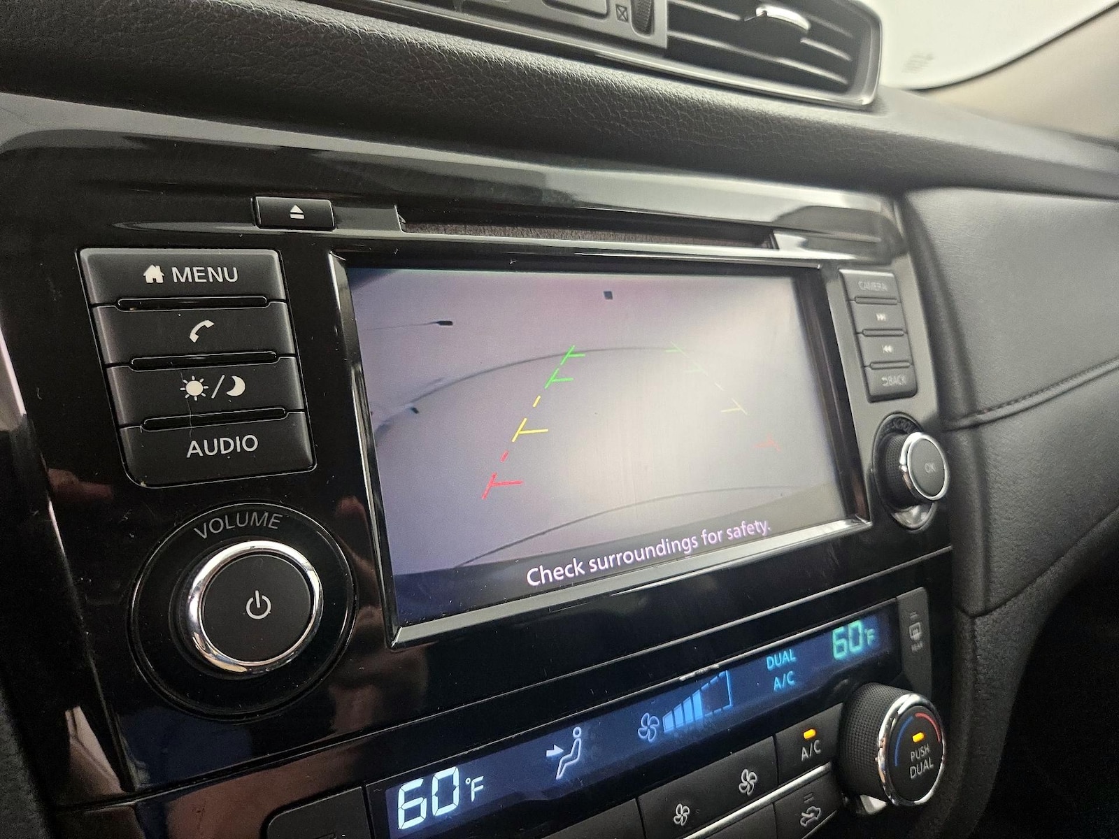2018 Nissan Rogue SV - Photo 15