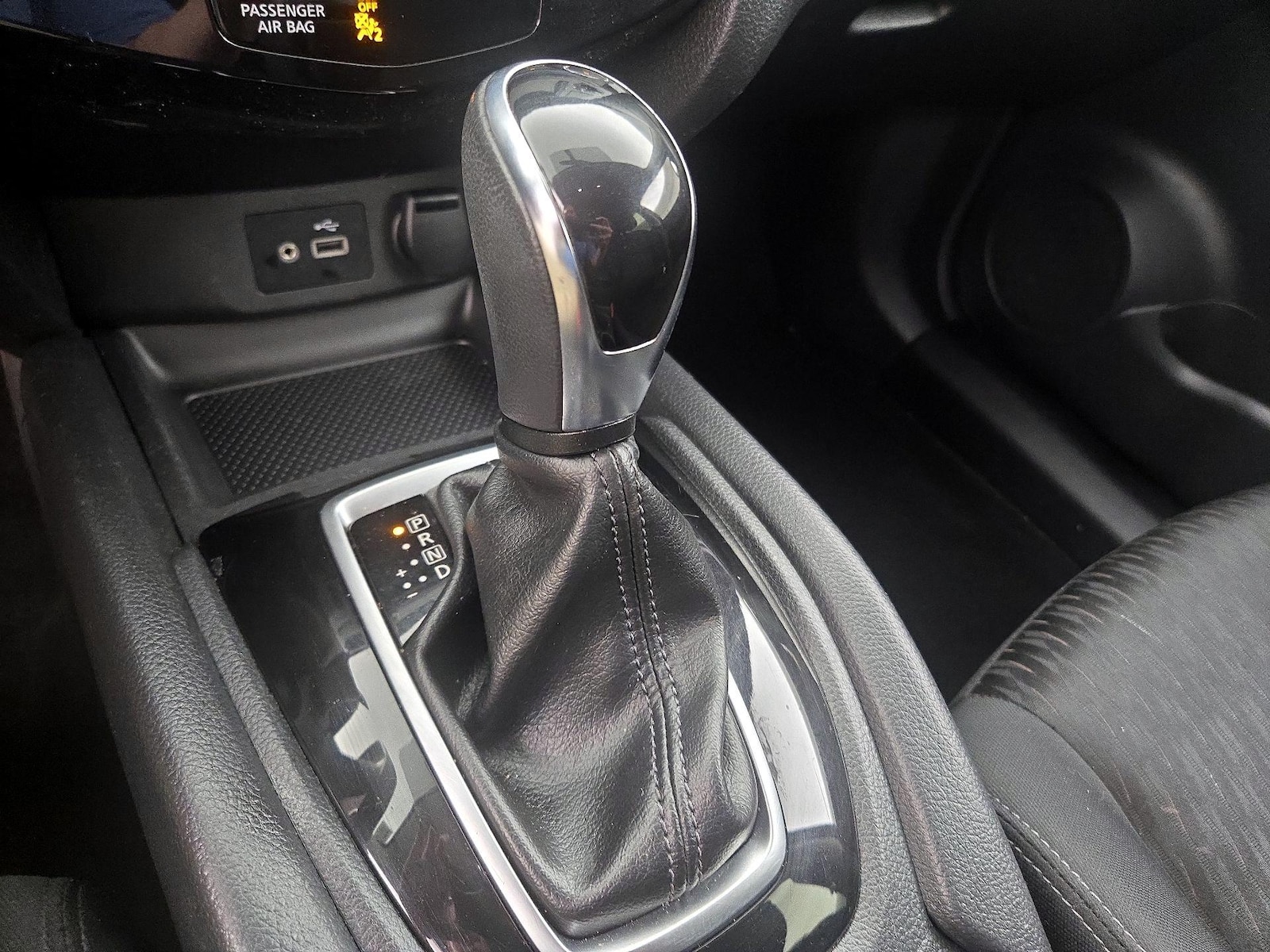 2018 Nissan Rogue SV - Photo 18