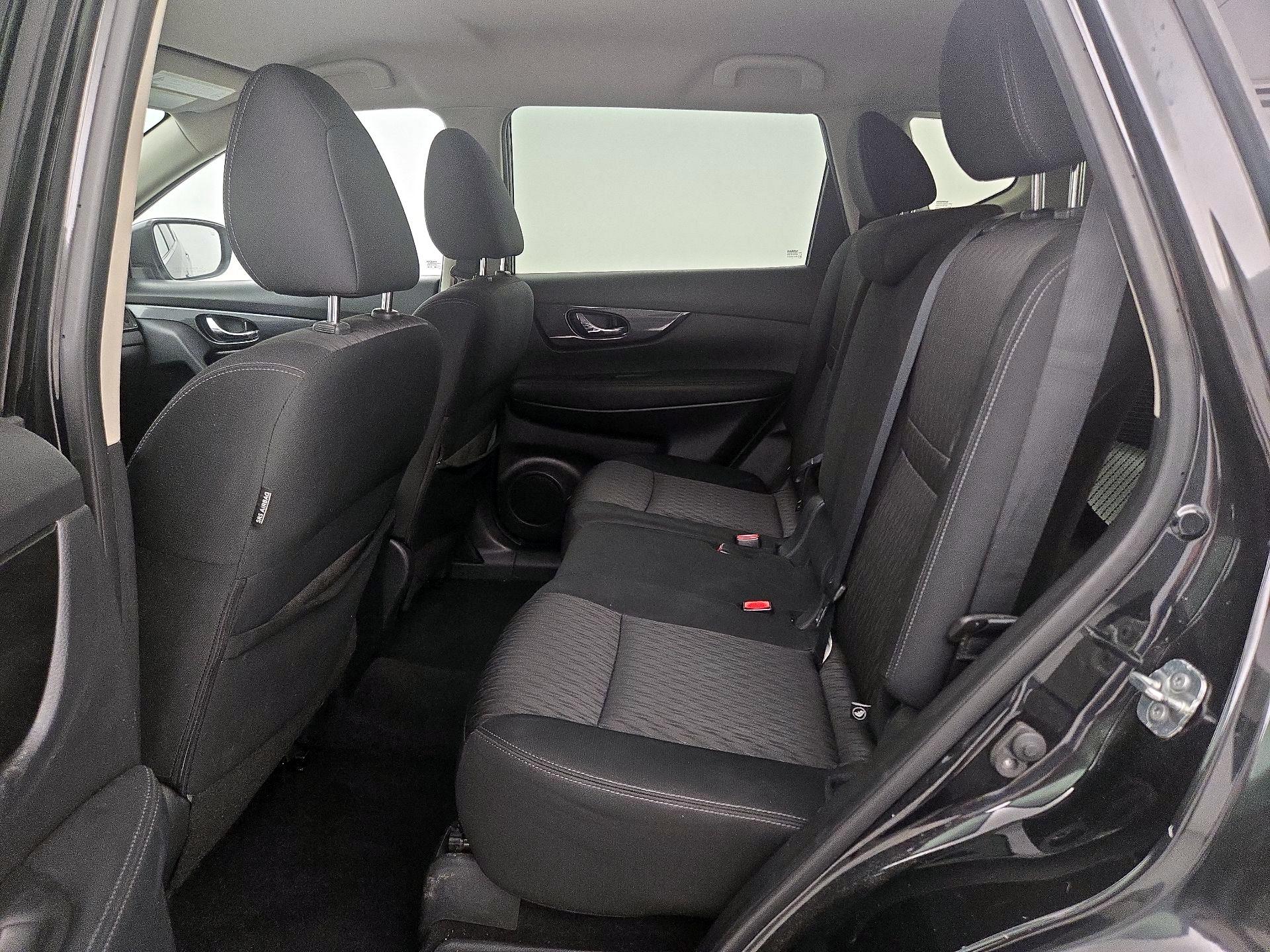 Thumbnail: 2018 Nissan Rogue - 19
