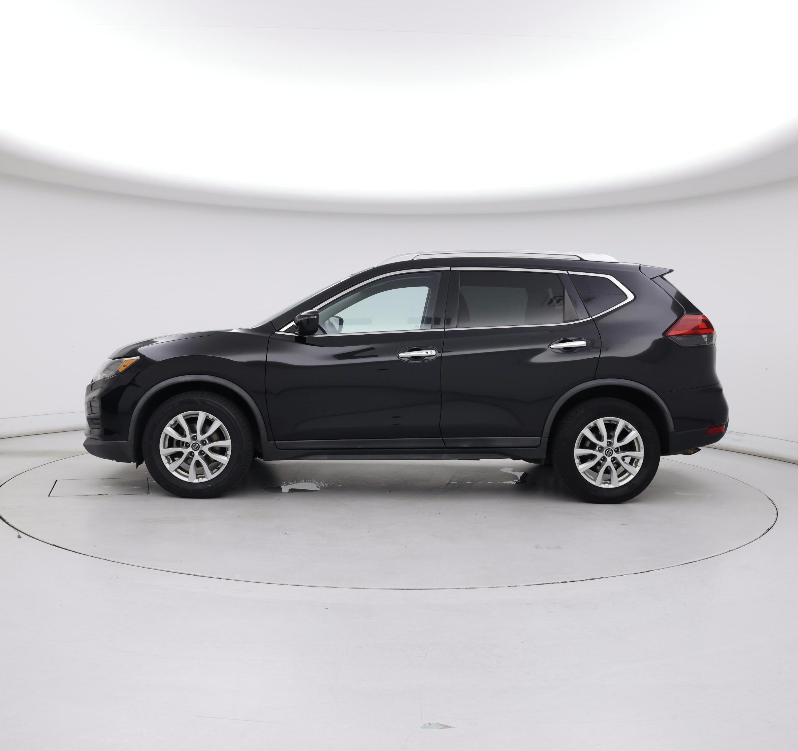 Thumbnail: 2018 Nissan Rogue - 3
