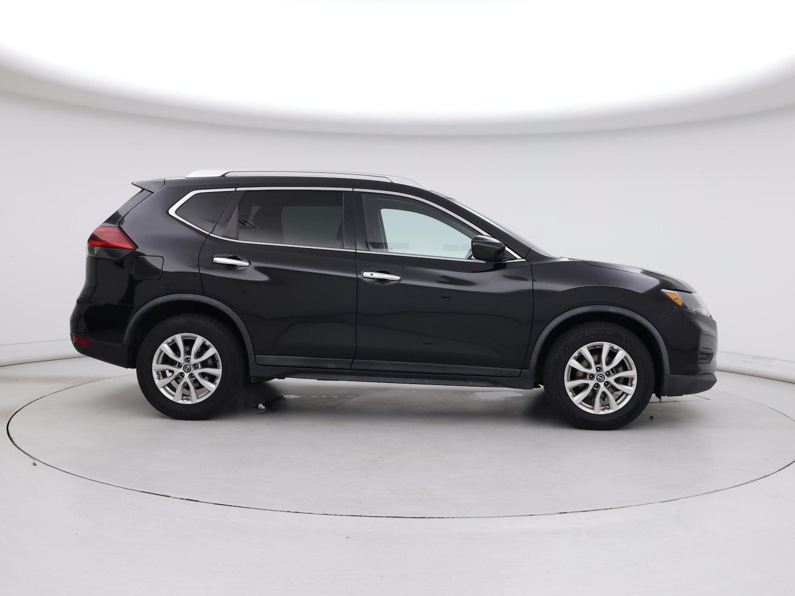 2018 Nissan Rogue SV - Photo 8
