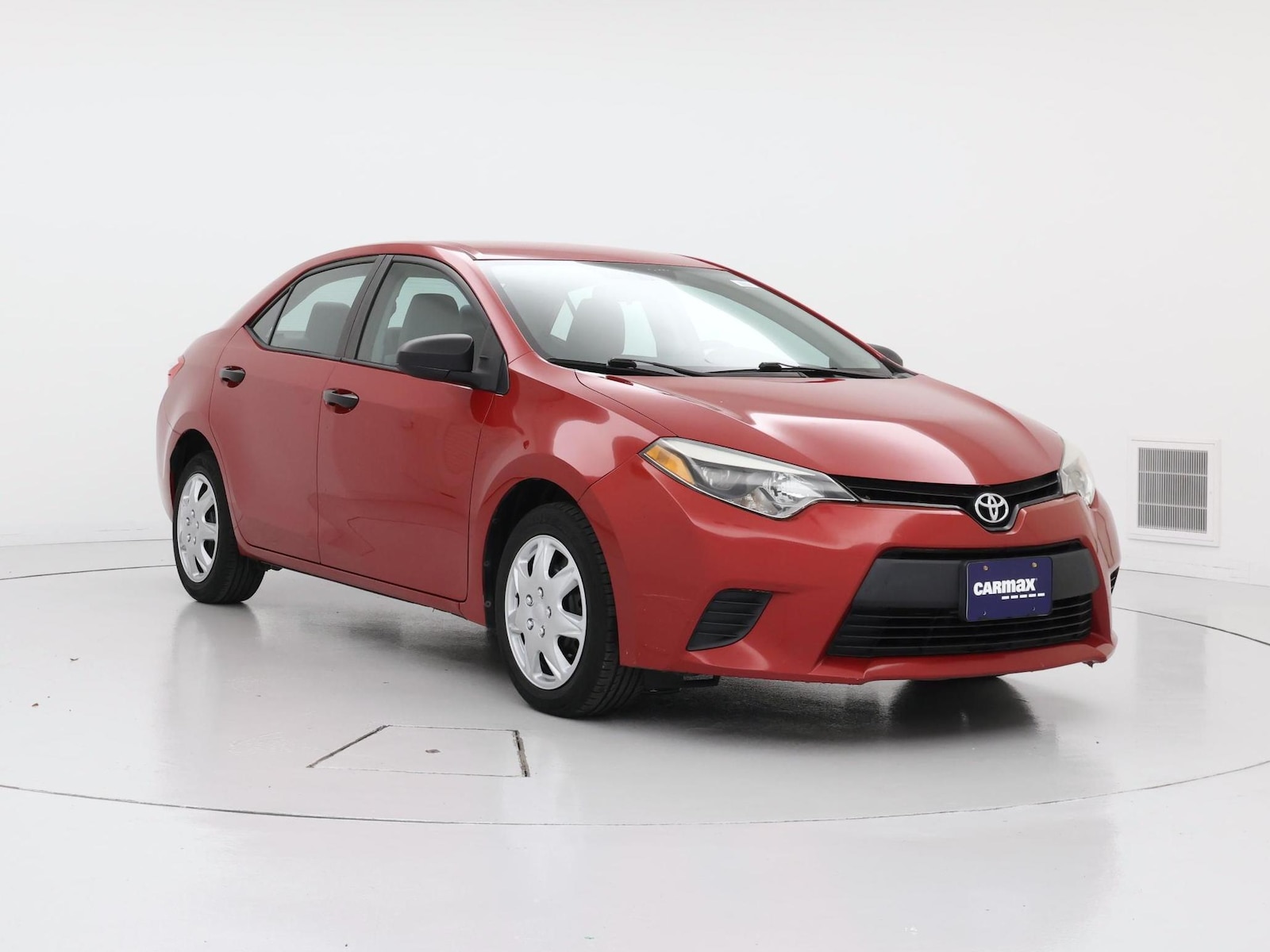 2014 Toyota Corolla LE - Photo 2