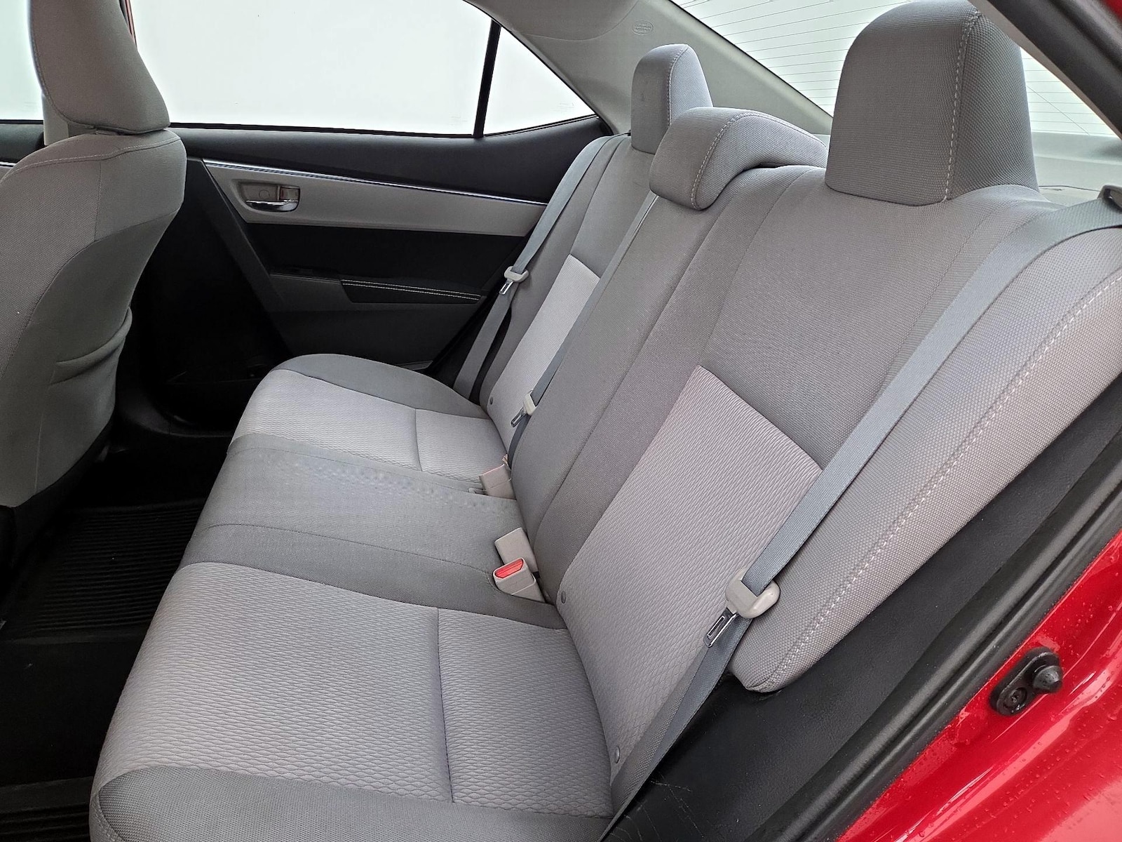 2014 Toyota Corolla LE - Photo 20