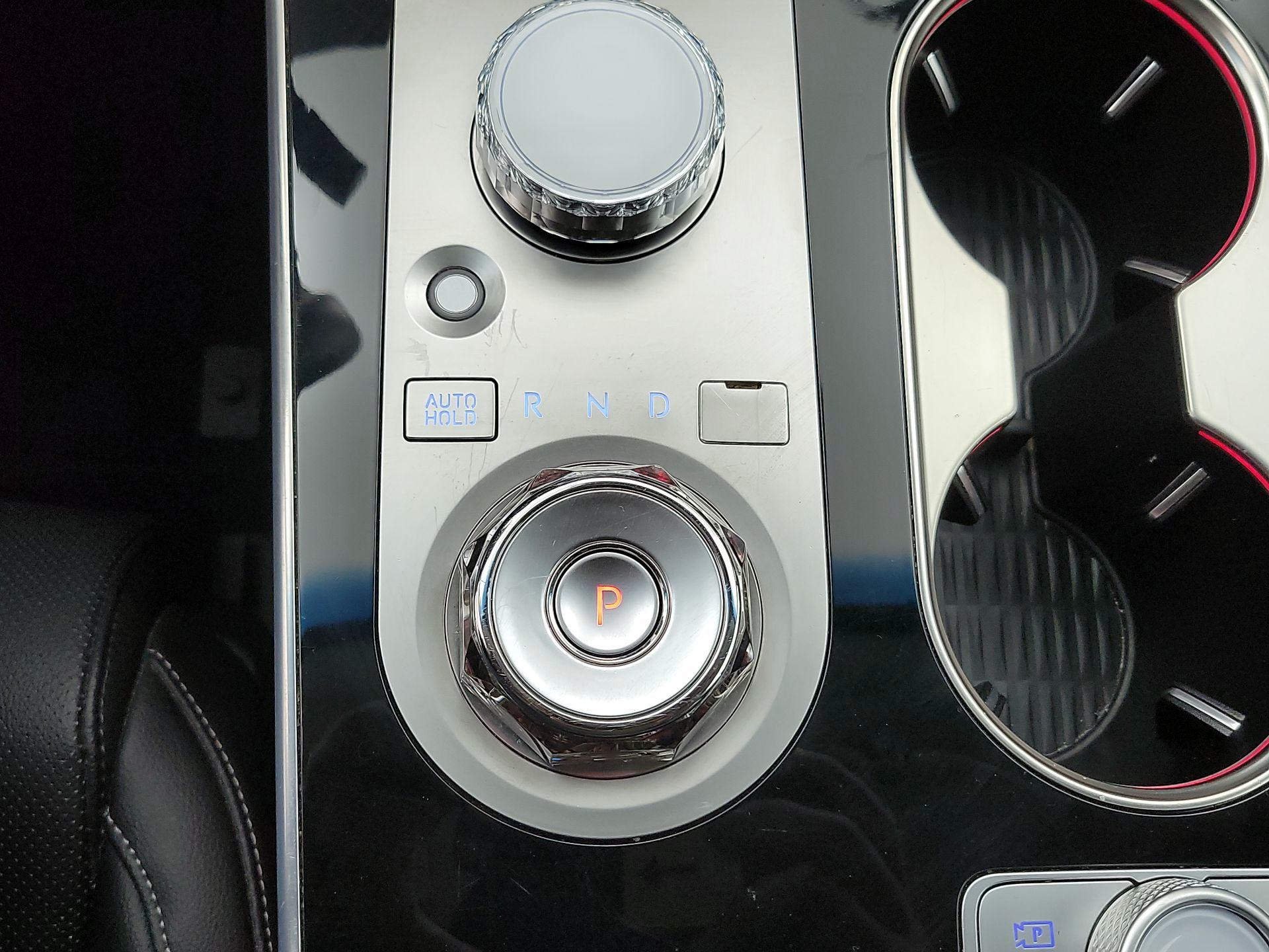 Thumbnail: 2025 Genesis GV80 - 18