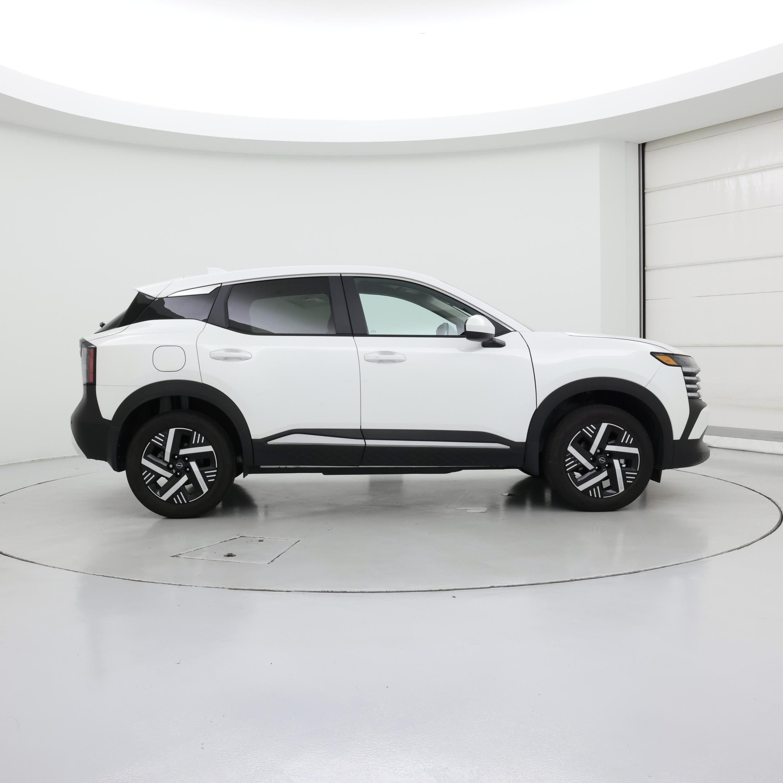 Thumbnail: 2025 Nissan Kicks - 7