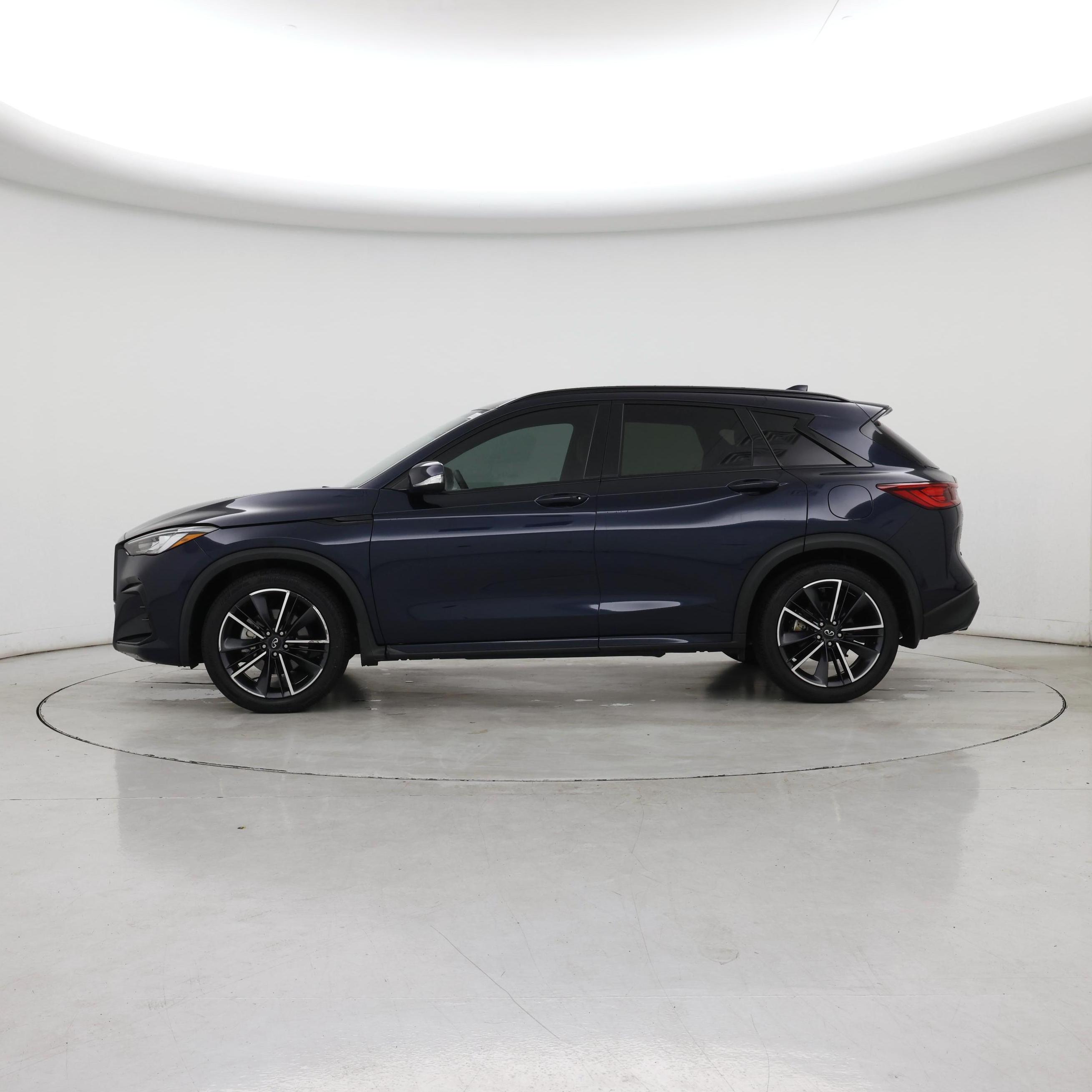 Thumbnail: 2023 INFINITI QX50 - 3
