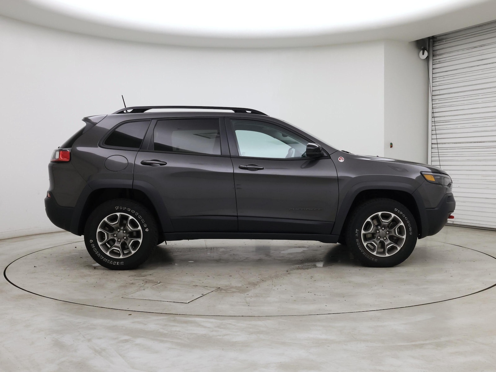 2022 Jeep Cherokee Trailhawk - Photo 8