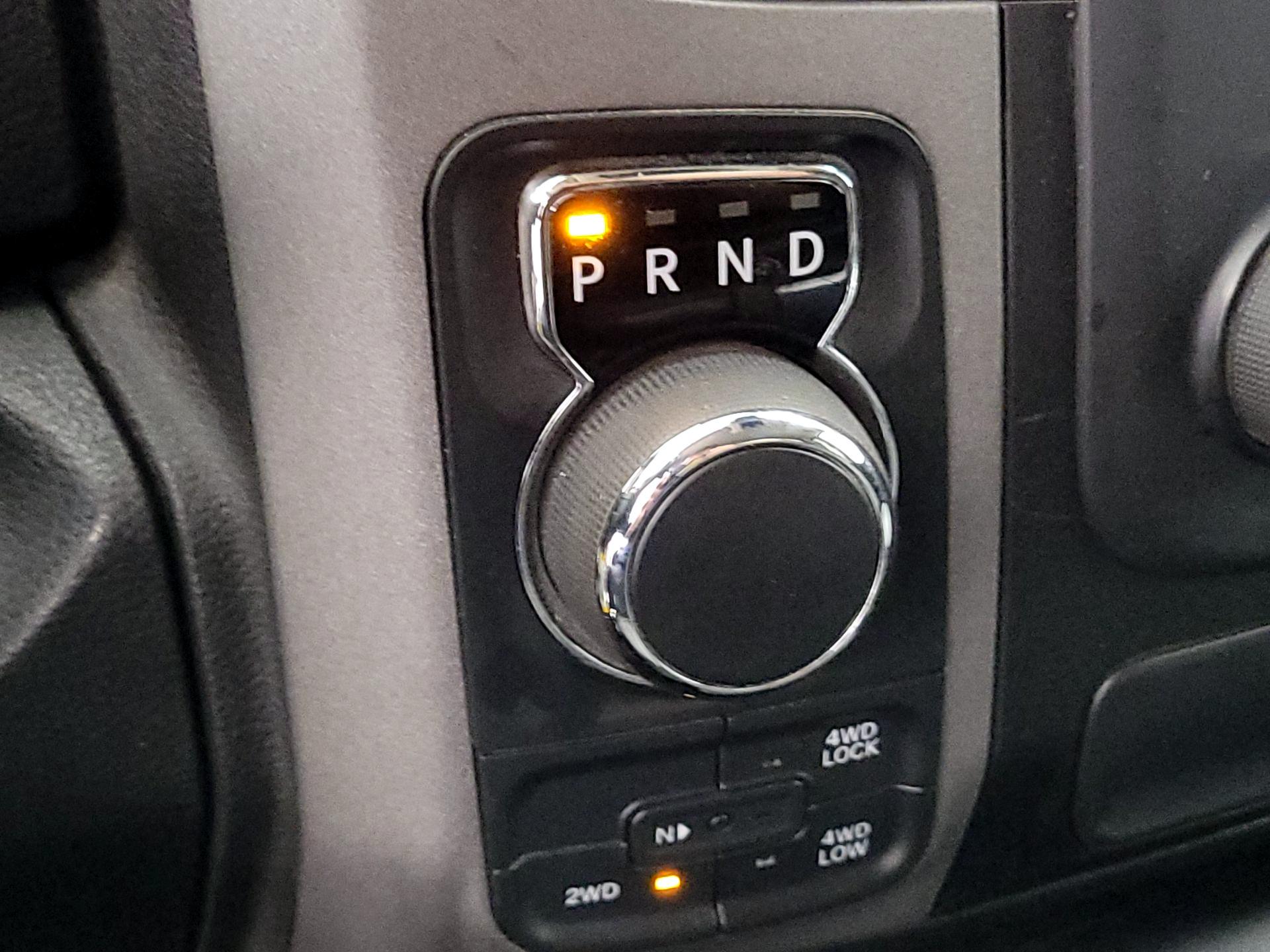 Thumbnail: 2021 RAM 1500 Classic - 17