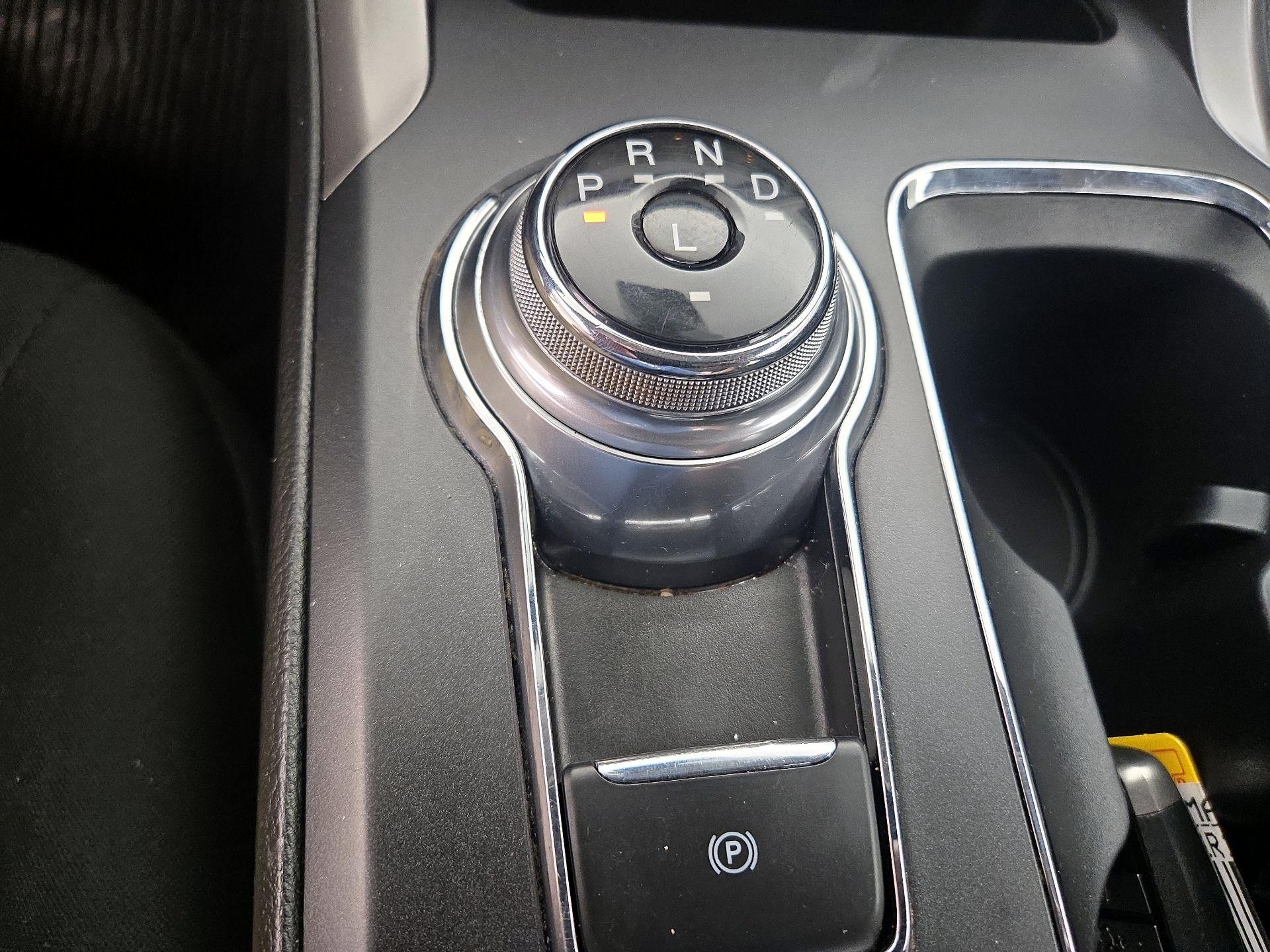 Thumbnail: 2020 Ford Fusion - 18