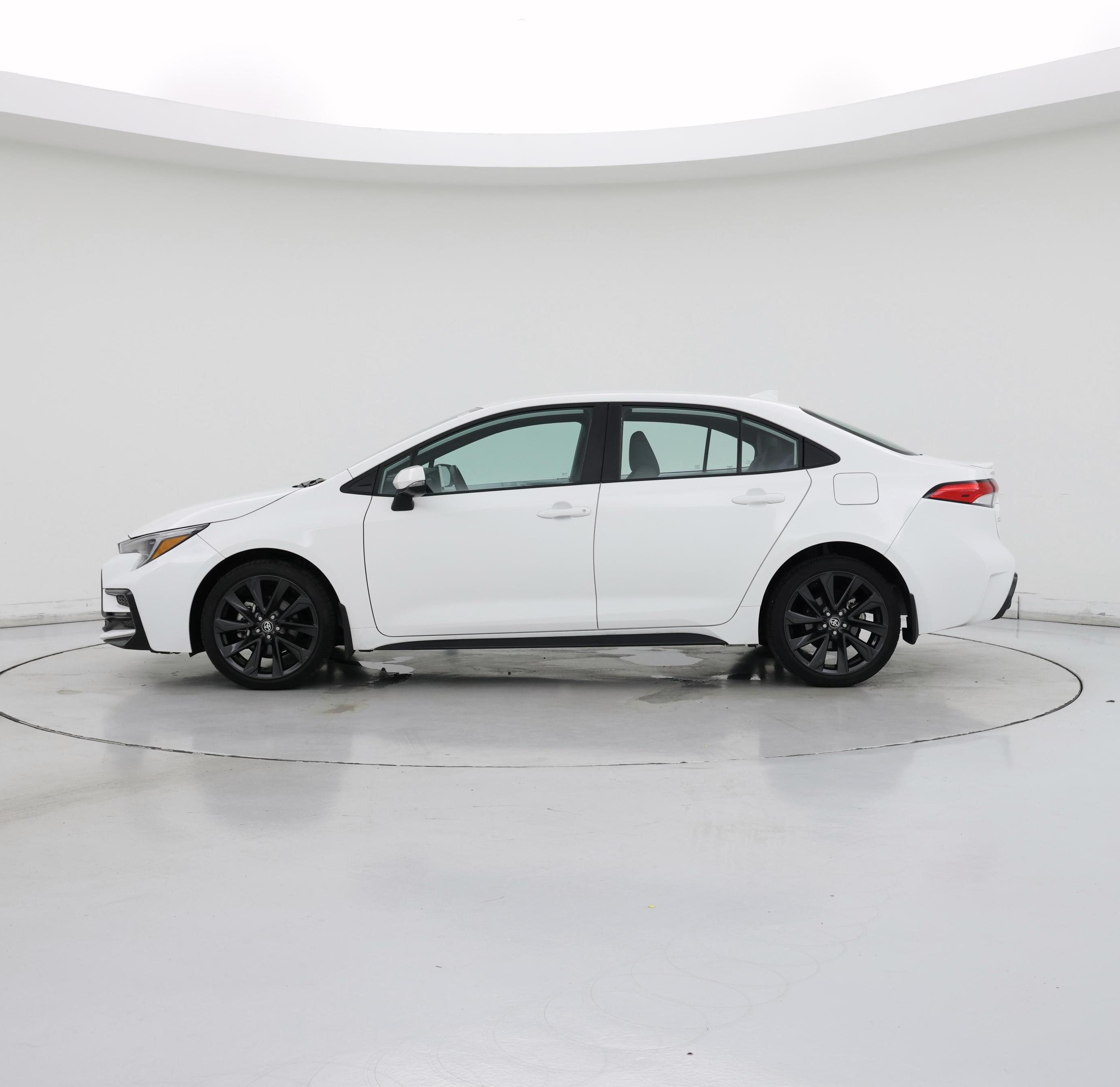 Thumbnail: 2024 Toyota Corolla - 3