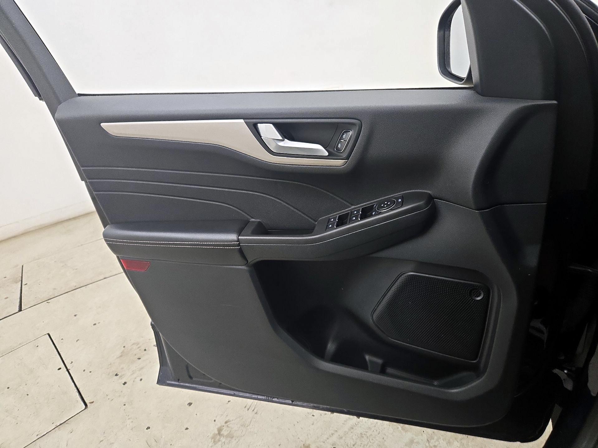 Thumbnail: 2021 Ford Escape - 12
