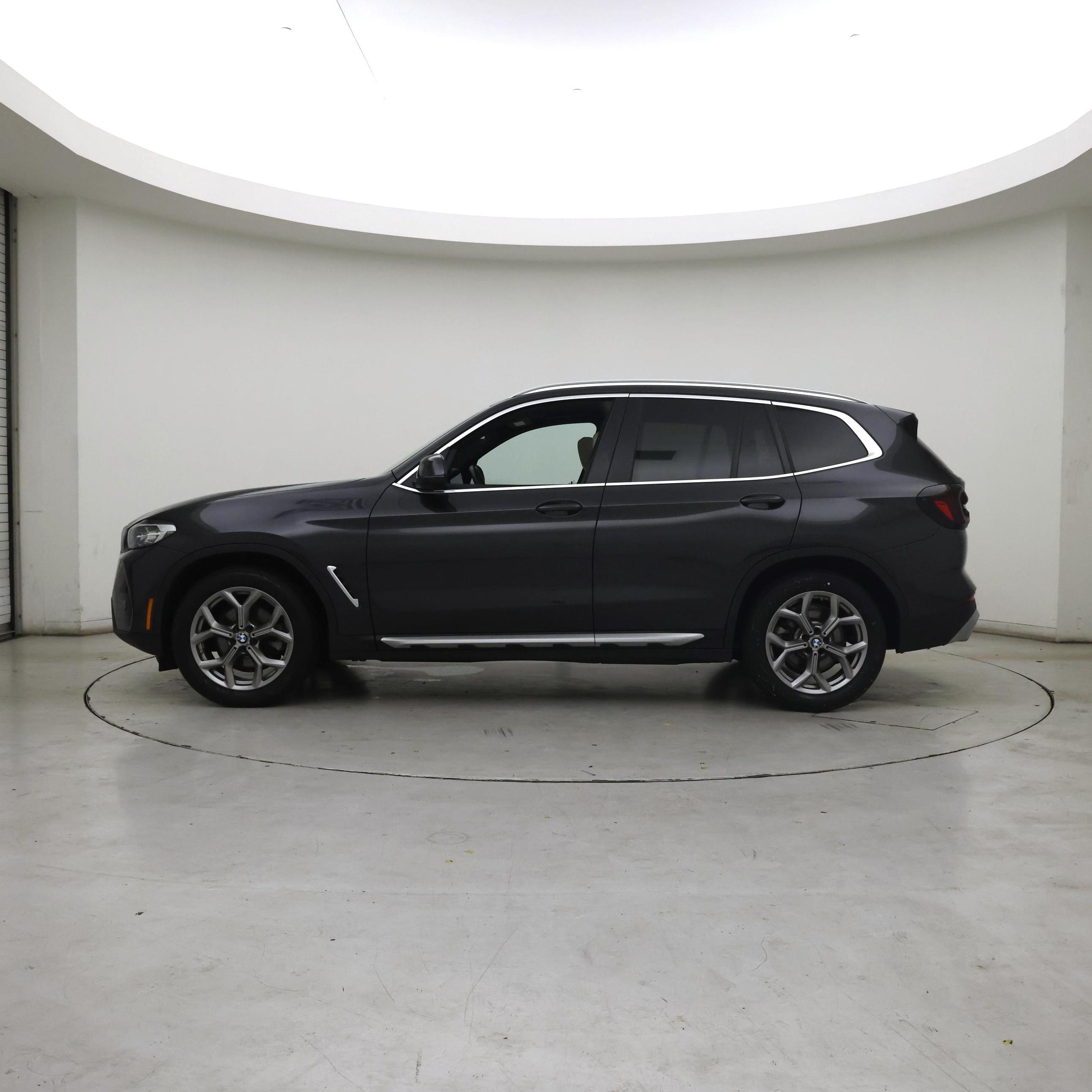 Thumbnail: 2023 BMW X3 - 3