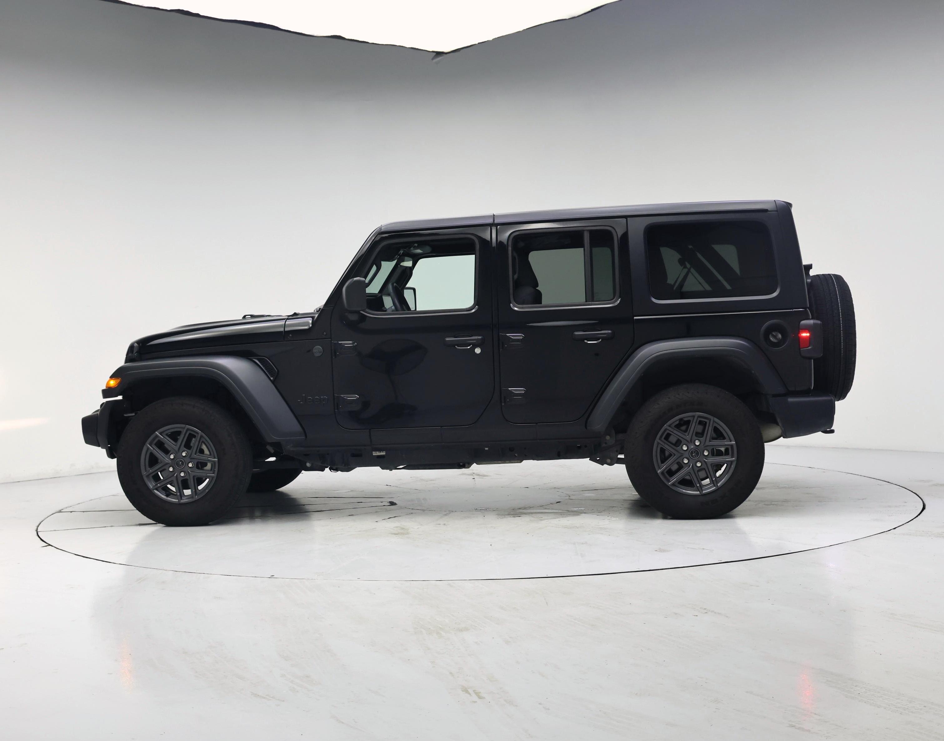 Thumbnail: 2025 Jeep Wrangler - 3
