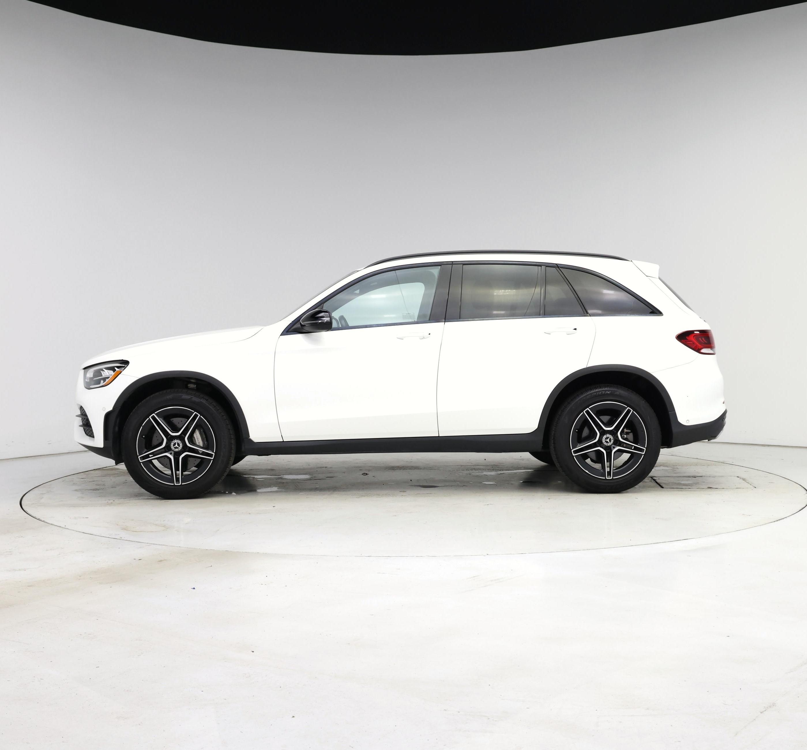 Thumbnail: 2022 Mercedes-Benz GLC - 3