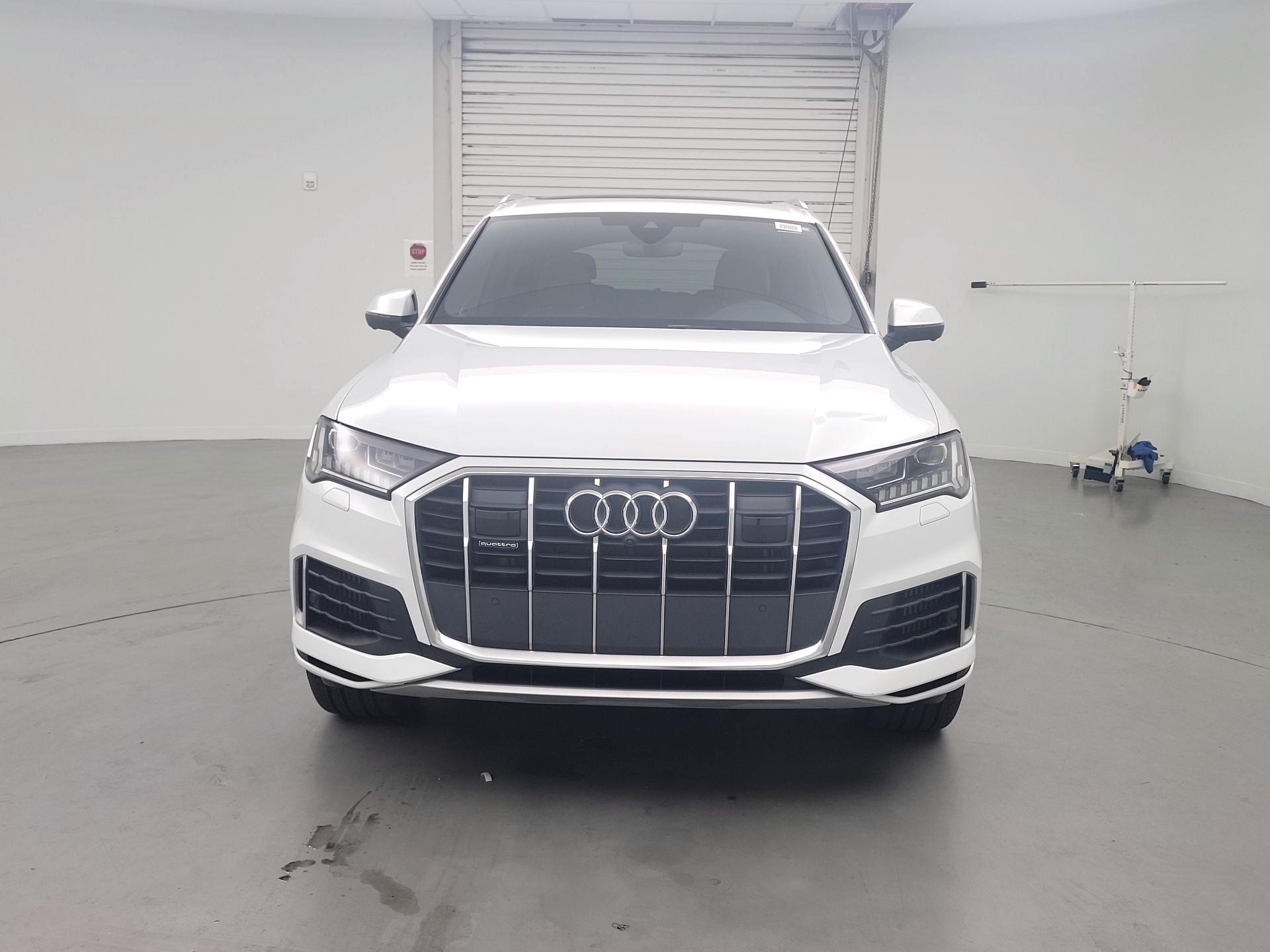 Thumbnail: 2023 Audi Q7 - 2