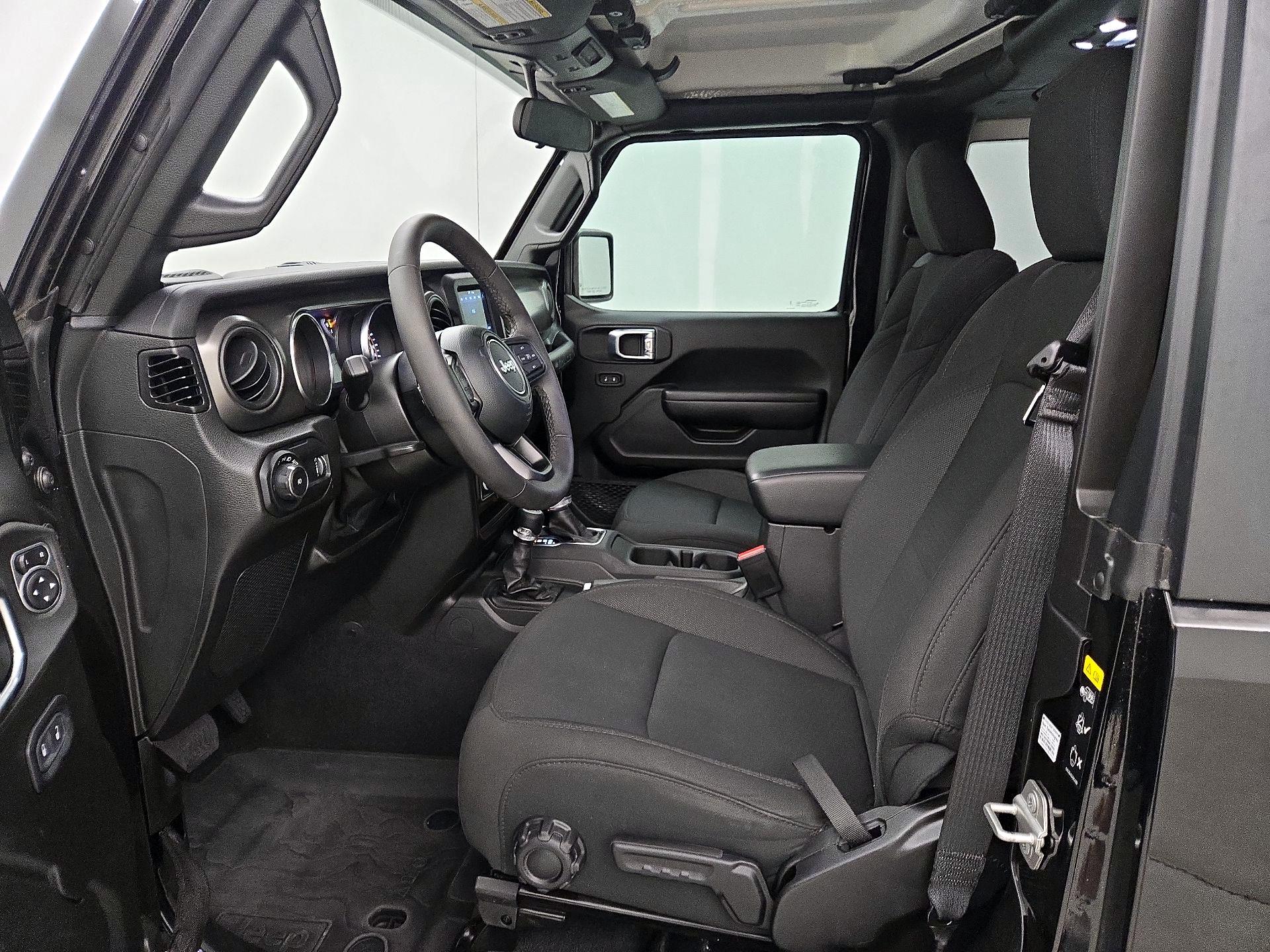 Thumbnail: 2023 Jeep Wrangler - 11