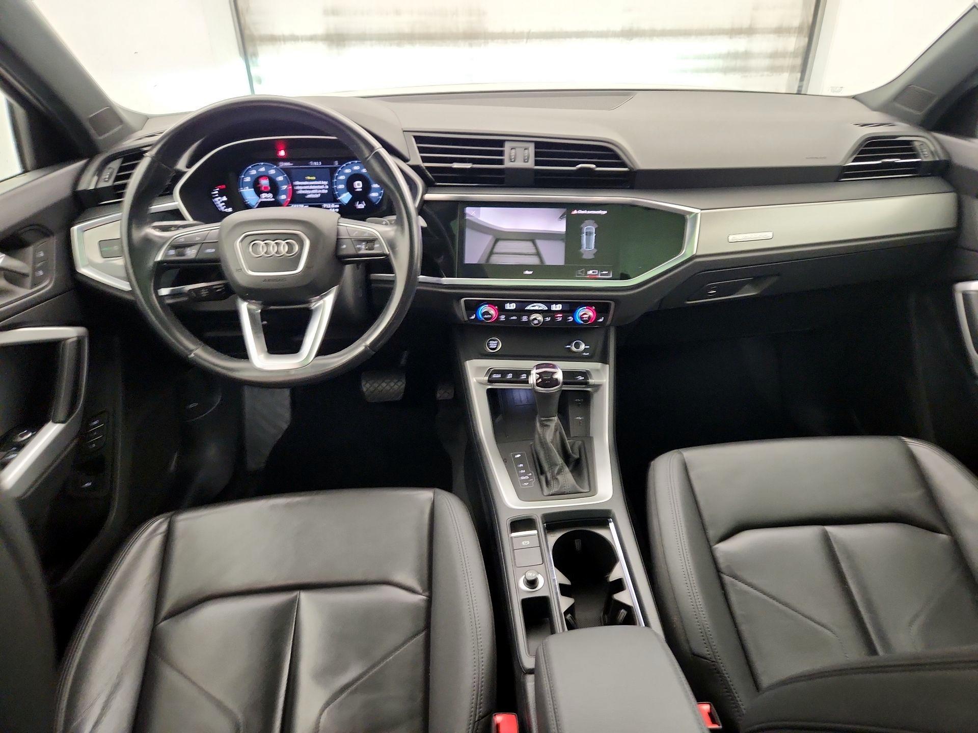 Thumbnail: 2024 Audi Q3 - 9