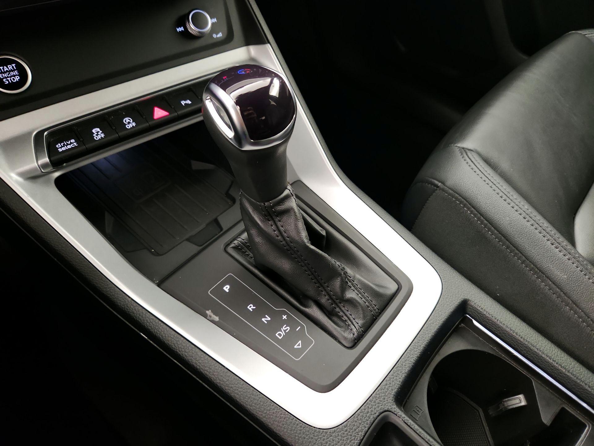 Thumbnail: 2024 Audi Q3 - 17
