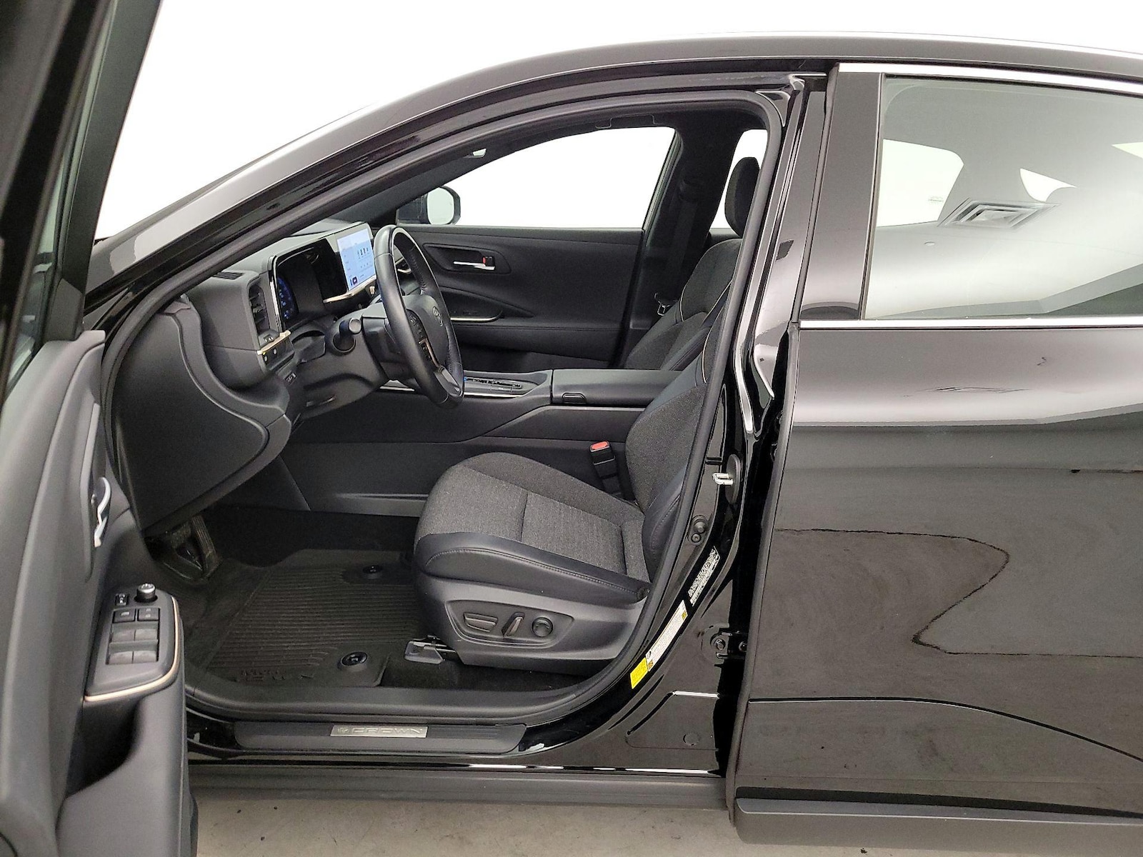2023 Toyota Crown XLE - Photo 10