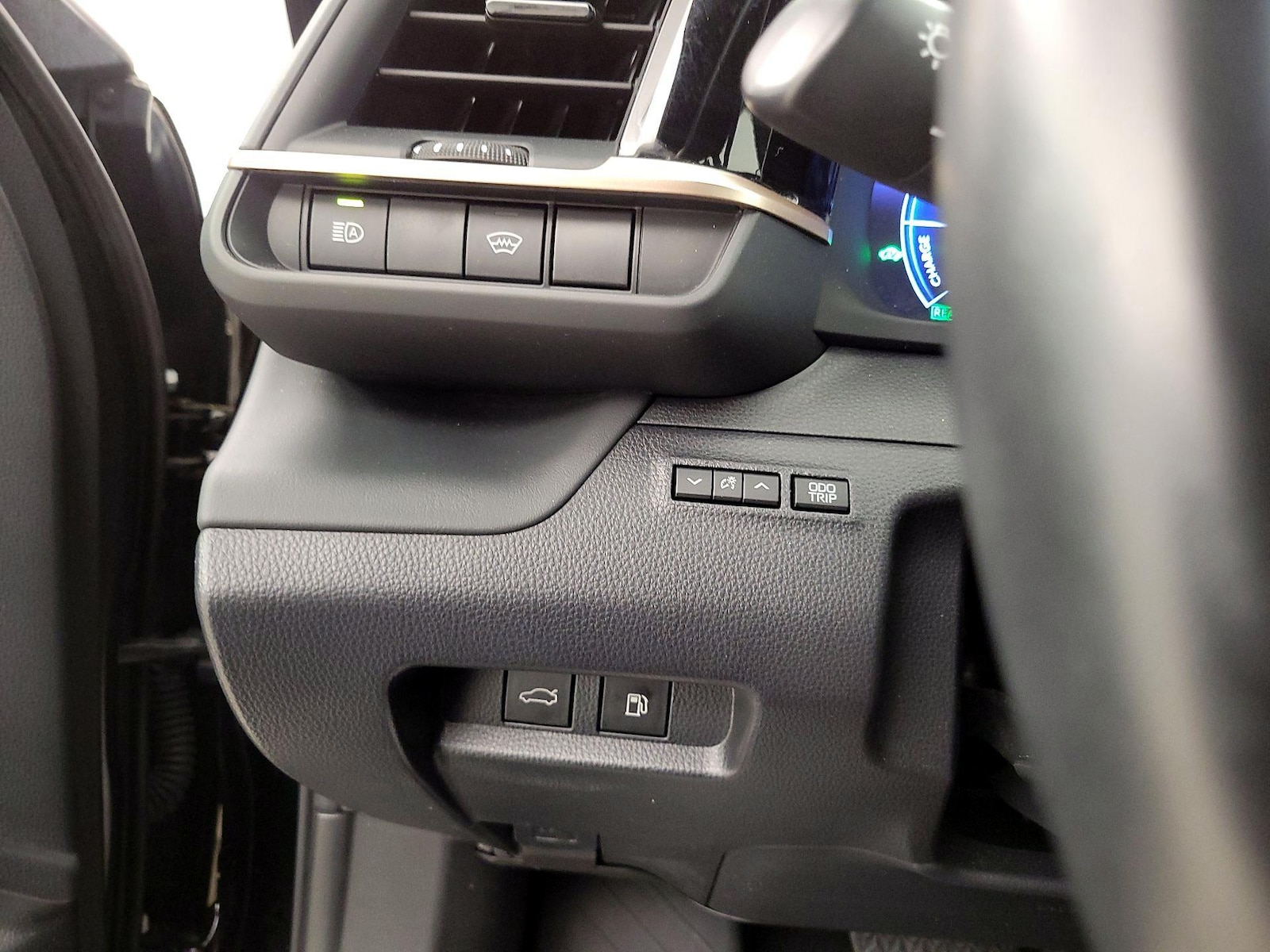 2023 Toyota Crown XLE - Photo 12