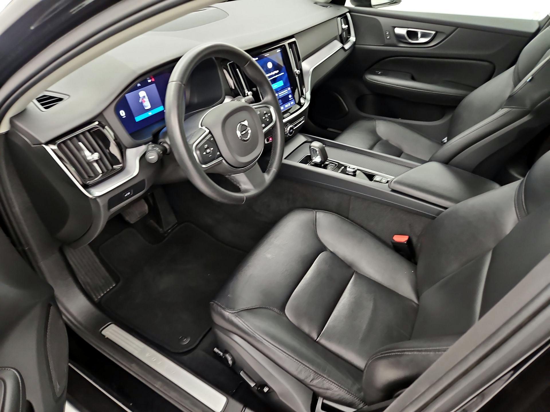 Thumbnail: 2024 Volvo S60 - 11