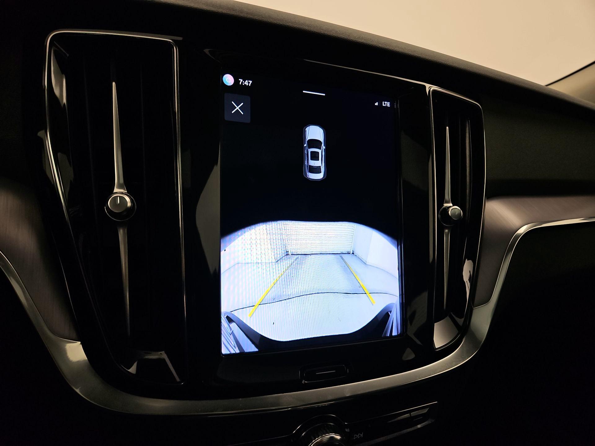 Thumbnail: 2024 Volvo S60 - 14