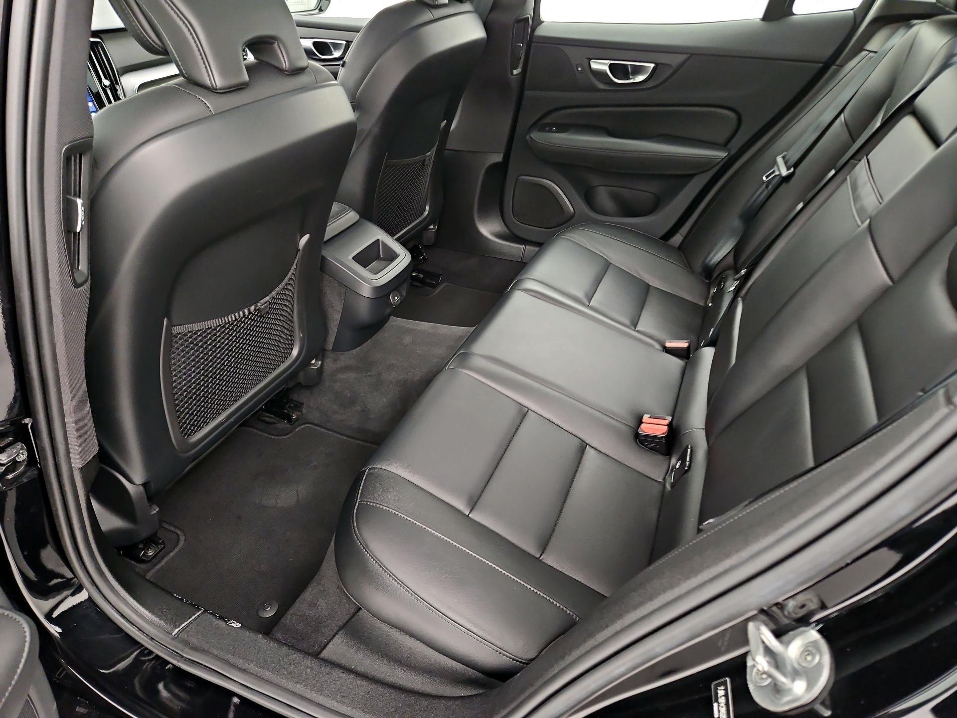 Thumbnail: 2024 Volvo S60 - 19