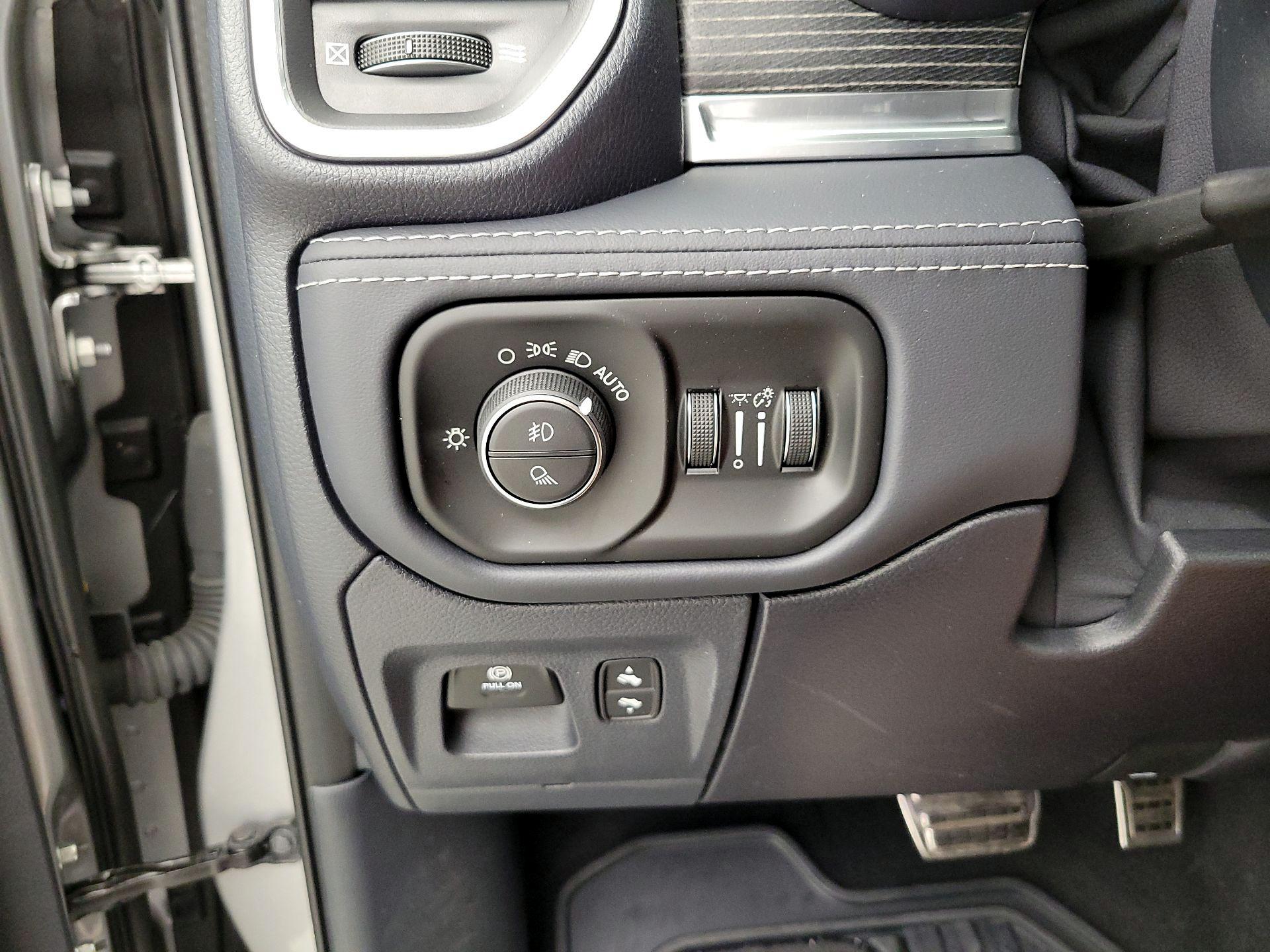 Thumbnail: 2022 RAM 1500 - 13