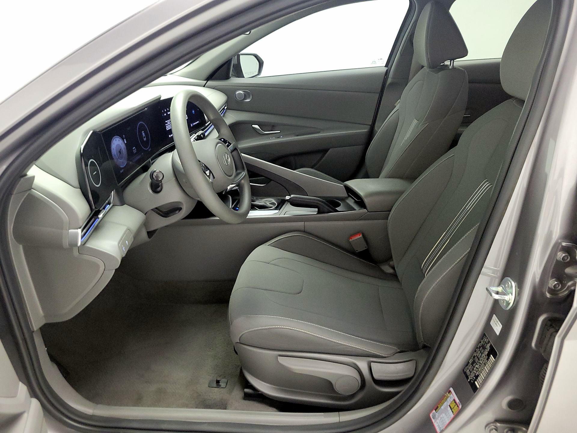 Thumbnail: 2024 Hyundai Elantra - 11