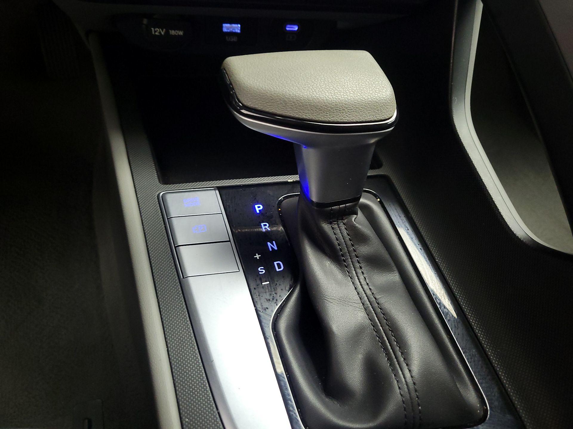 Thumbnail: 2024 Hyundai Elantra - 16