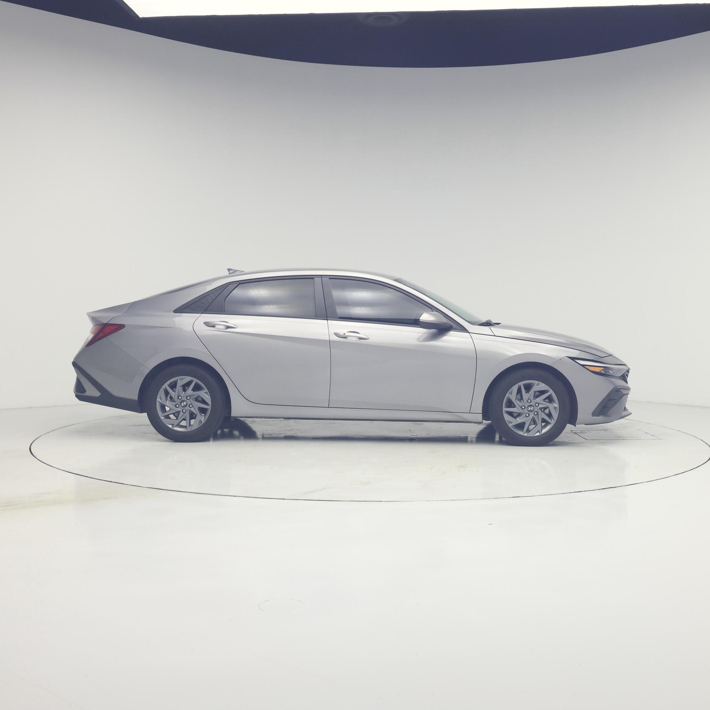 Thumbnail: 2024 Hyundai Elantra - 7