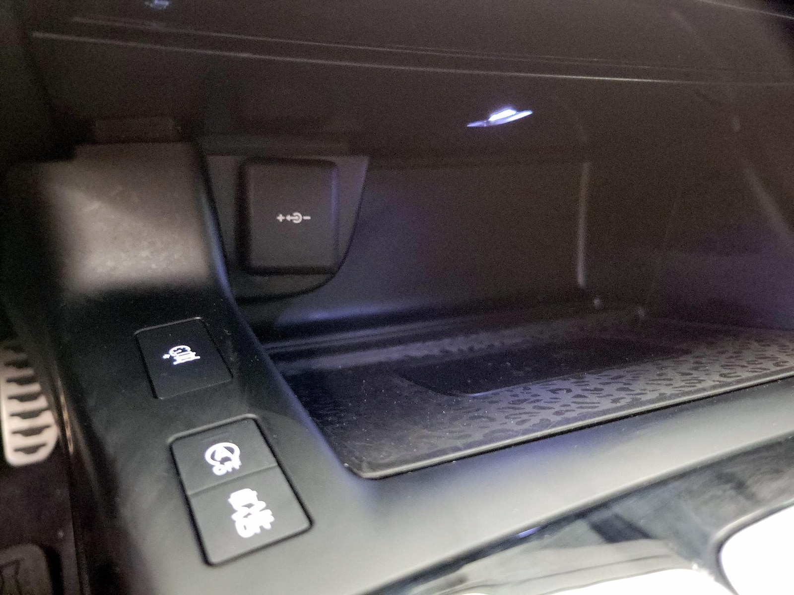 2024 Jaguar E-Pace R-DYNAMIC SE - Photo 20