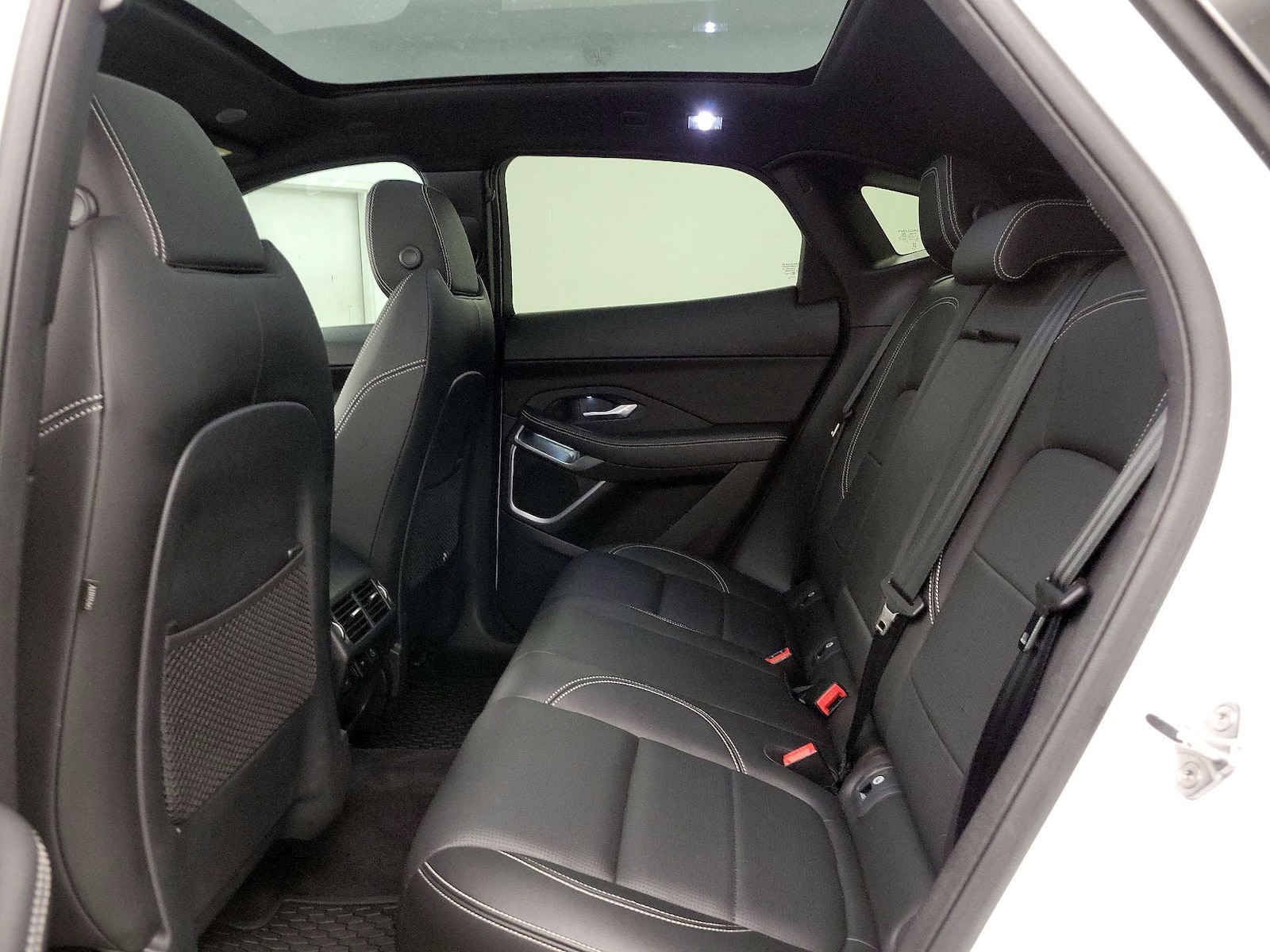 2024 Jaguar E-Pace R-DYNAMIC SE - Photo 22