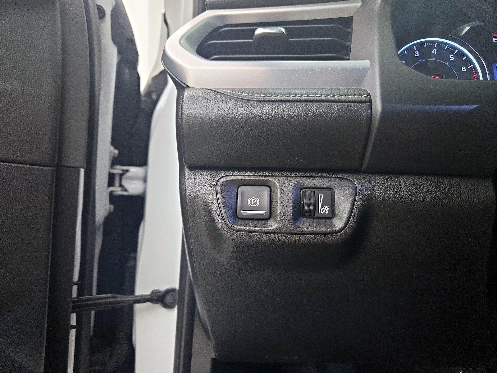 2021 GMC Acadia SLE - Photo 14