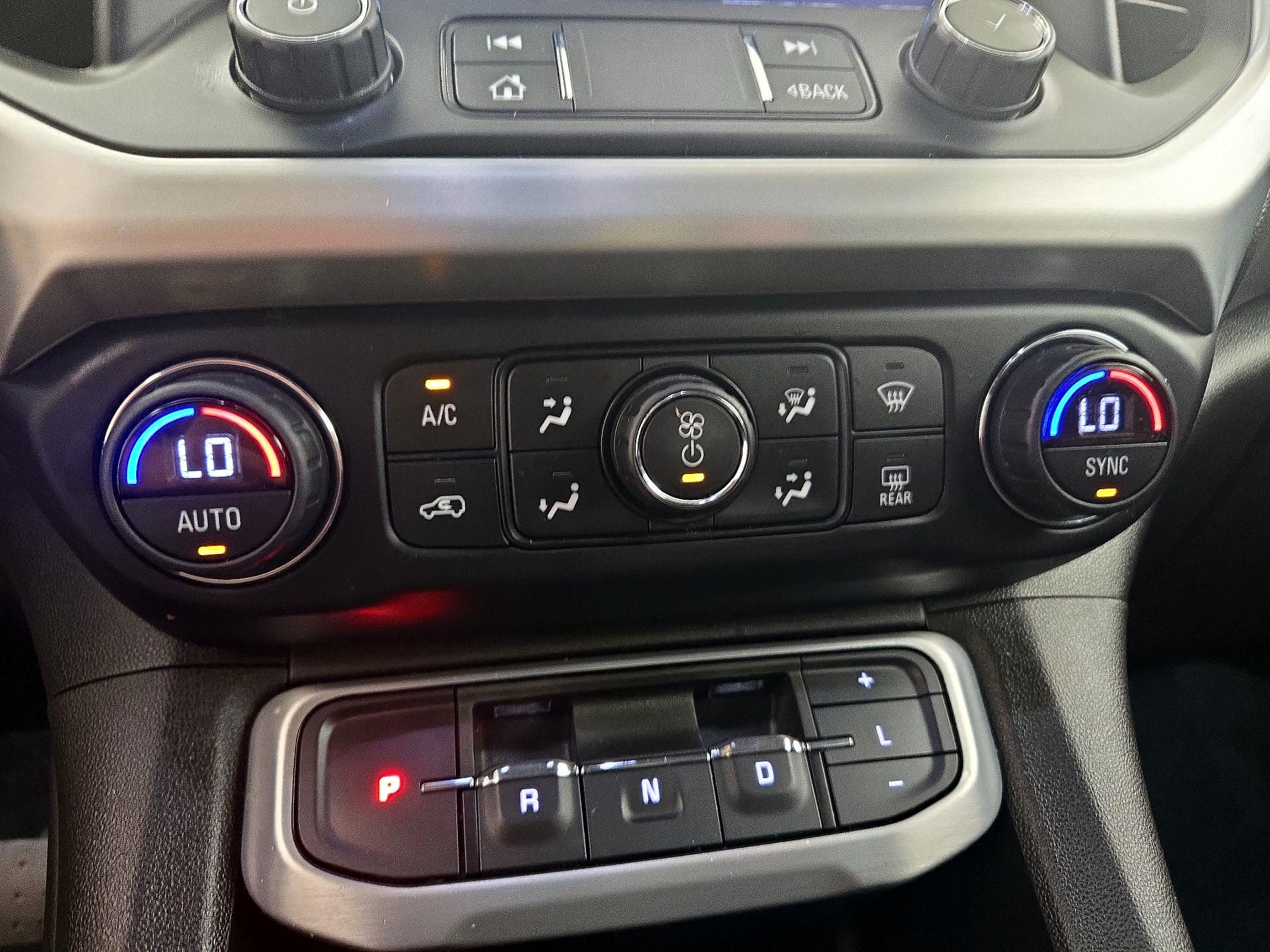 Thumbnail: 2021 GMC Acadia - 16