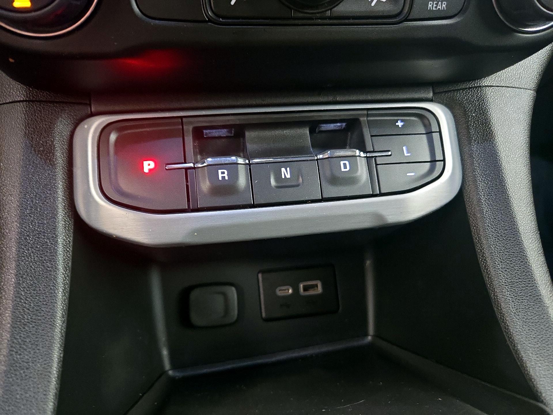 Thumbnail: 2021 GMC Acadia - 17