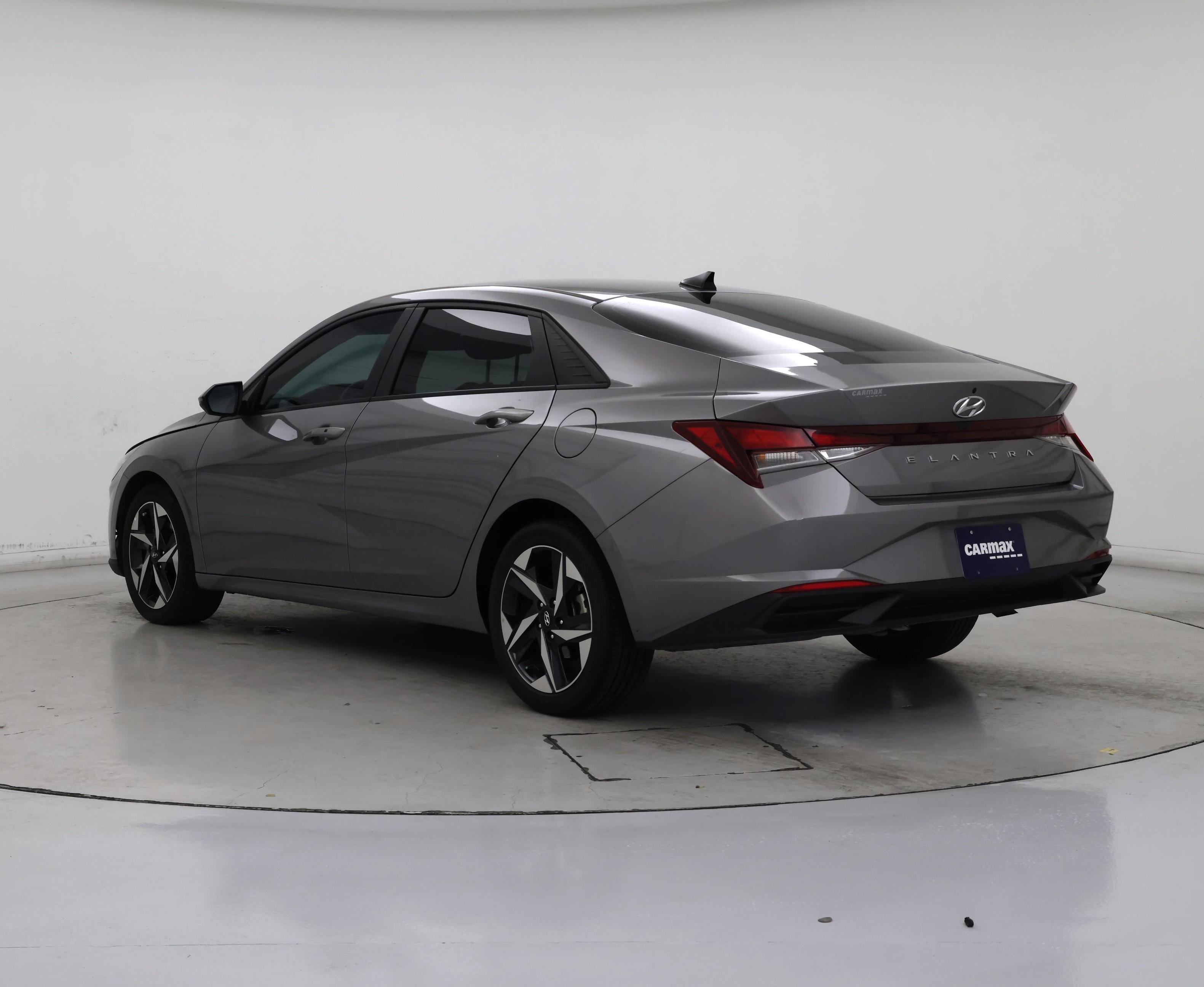 Thumbnail: 2023 Hyundai Elantra - 2