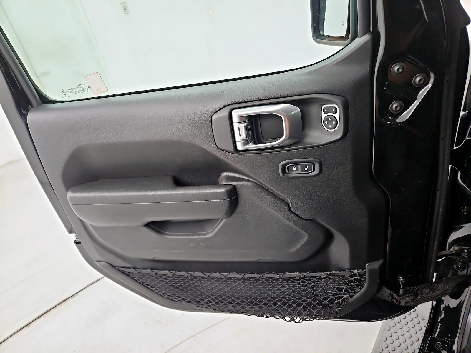 2022 Jeep Wrangler Unlimited Altitude - Photo 13
