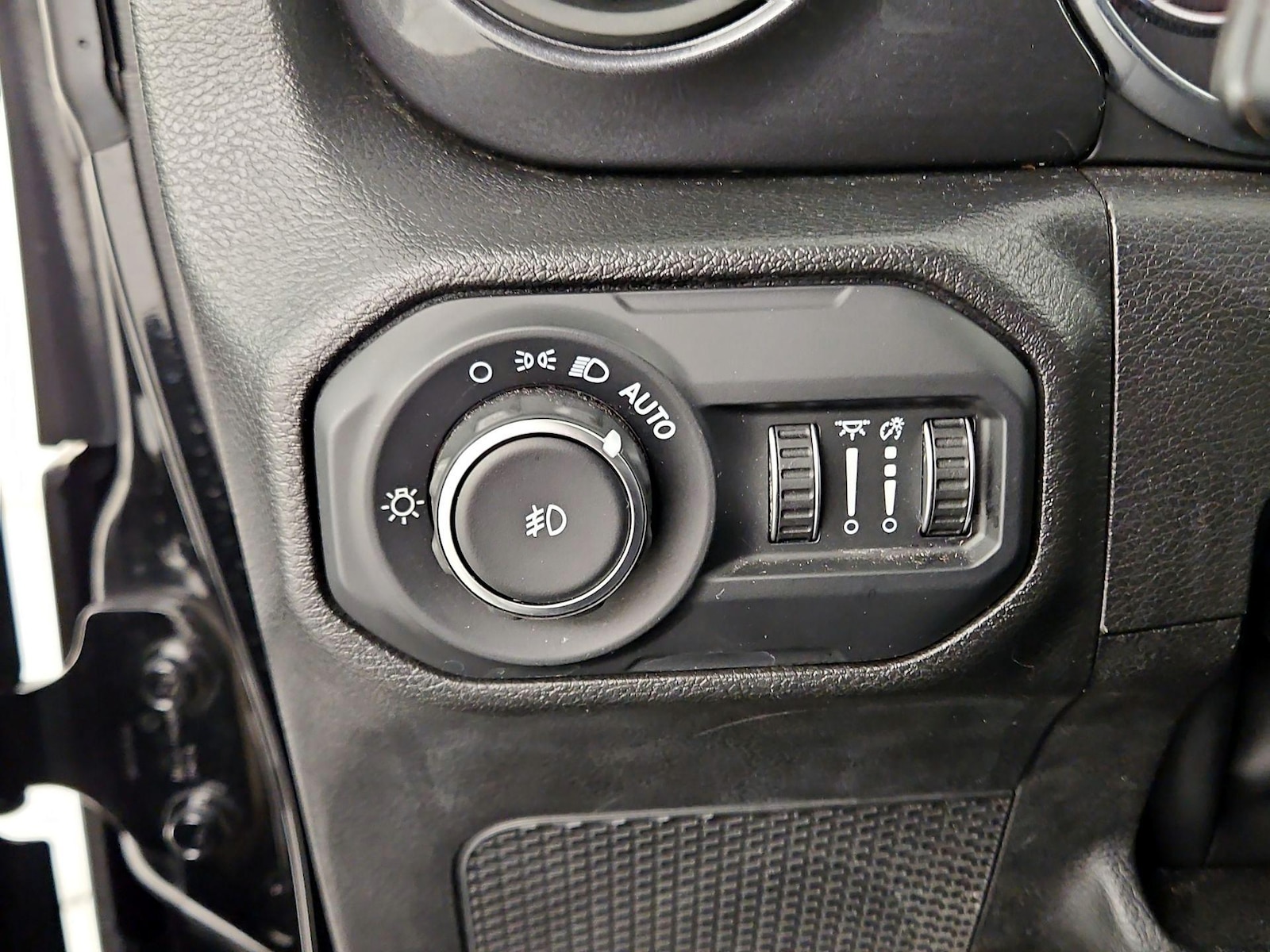 2022 Jeep Wrangler Unlimited Altitude - Photo 14