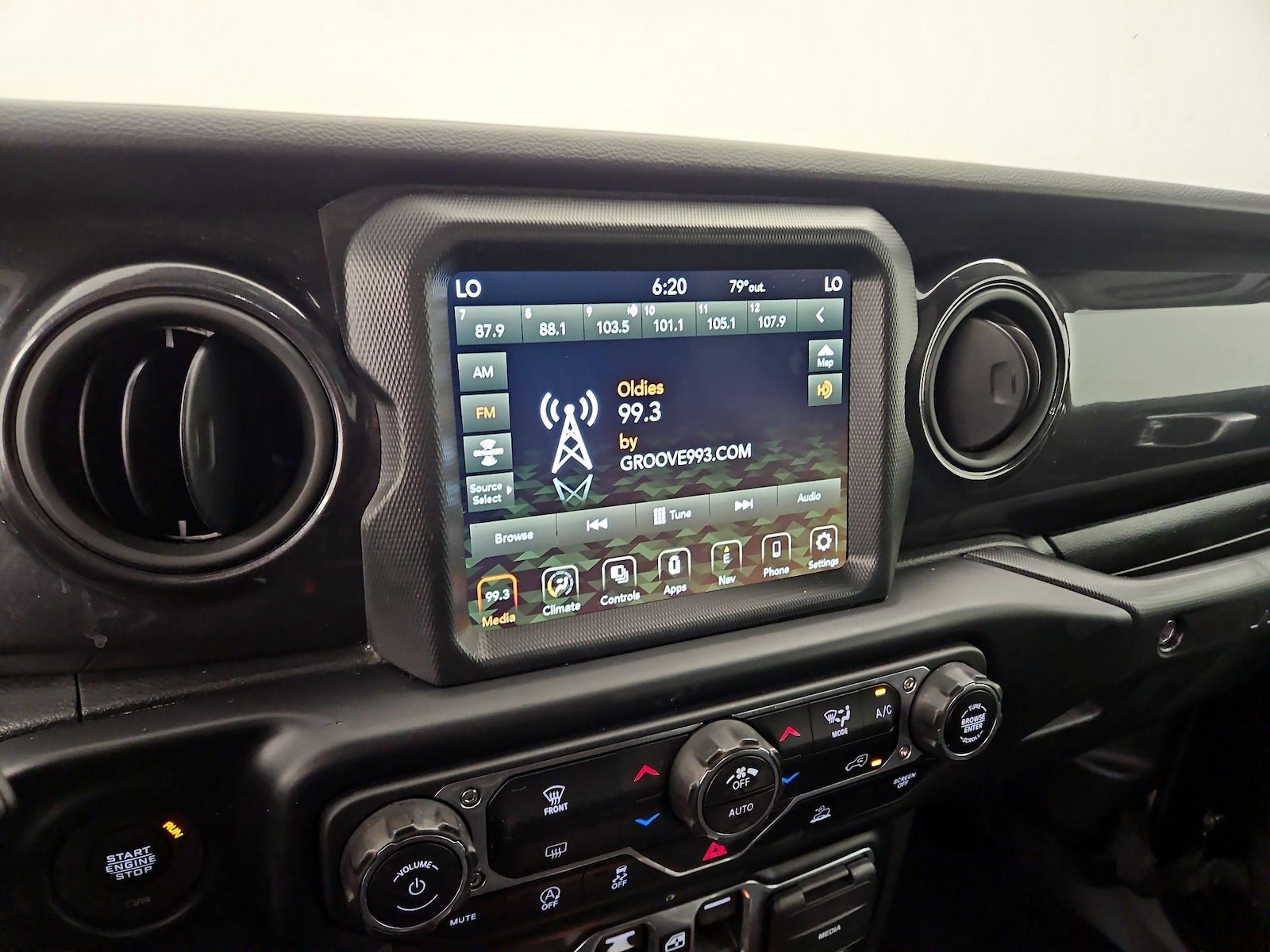 2022 Jeep Wrangler Unlimited Altitude - Photo 16