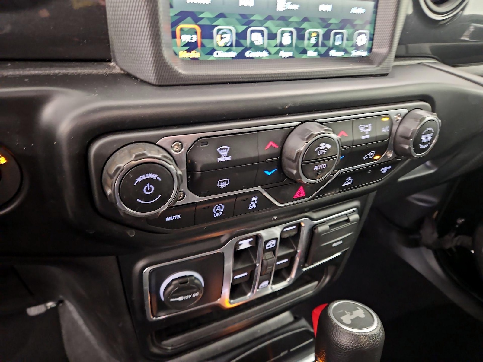 2022 Jeep Wrangler Unlimited Altitude - Photo 17