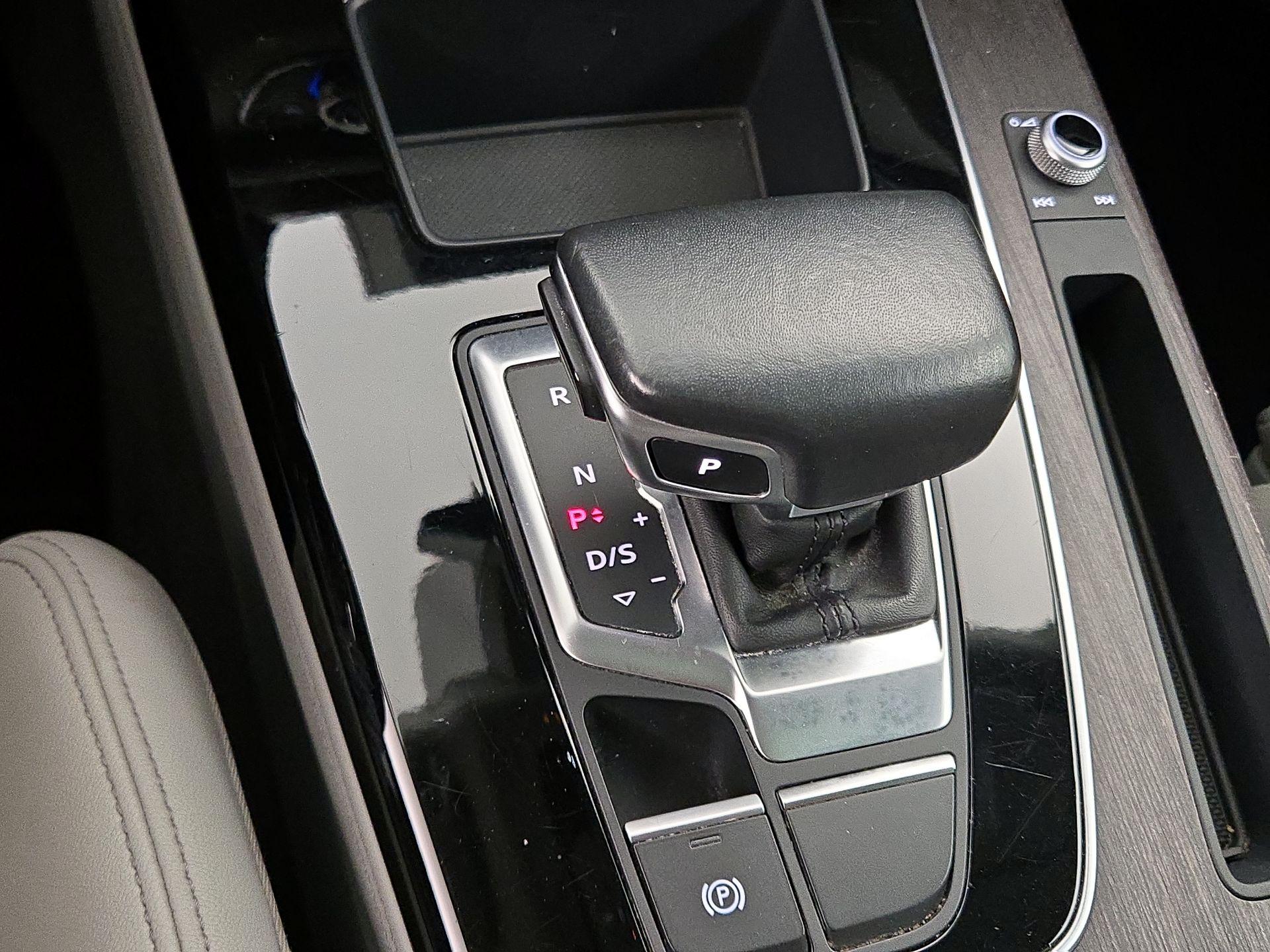Thumbnail: 2024 Audi Q5 - 17