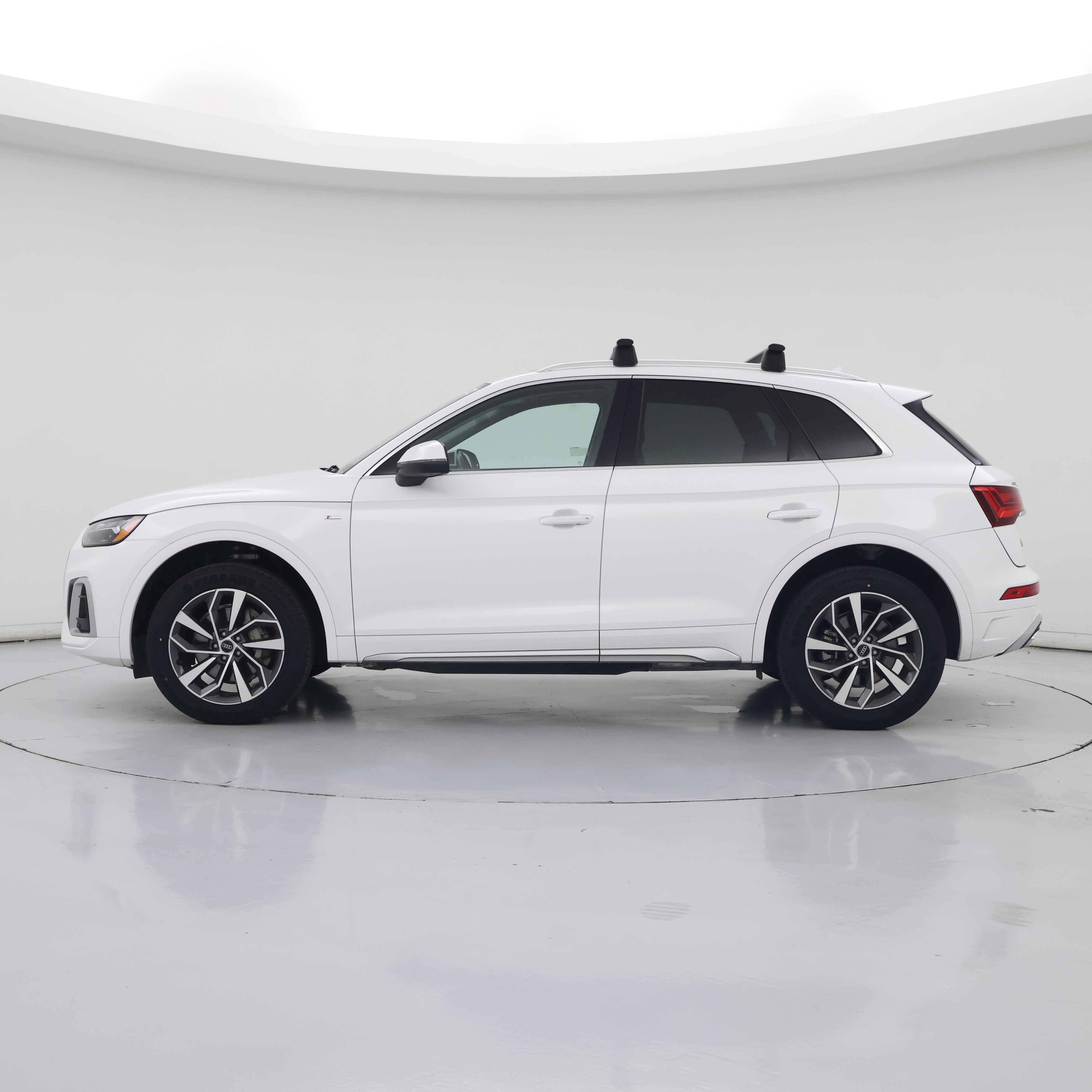 Thumbnail: 2024 Audi Q5 - 3