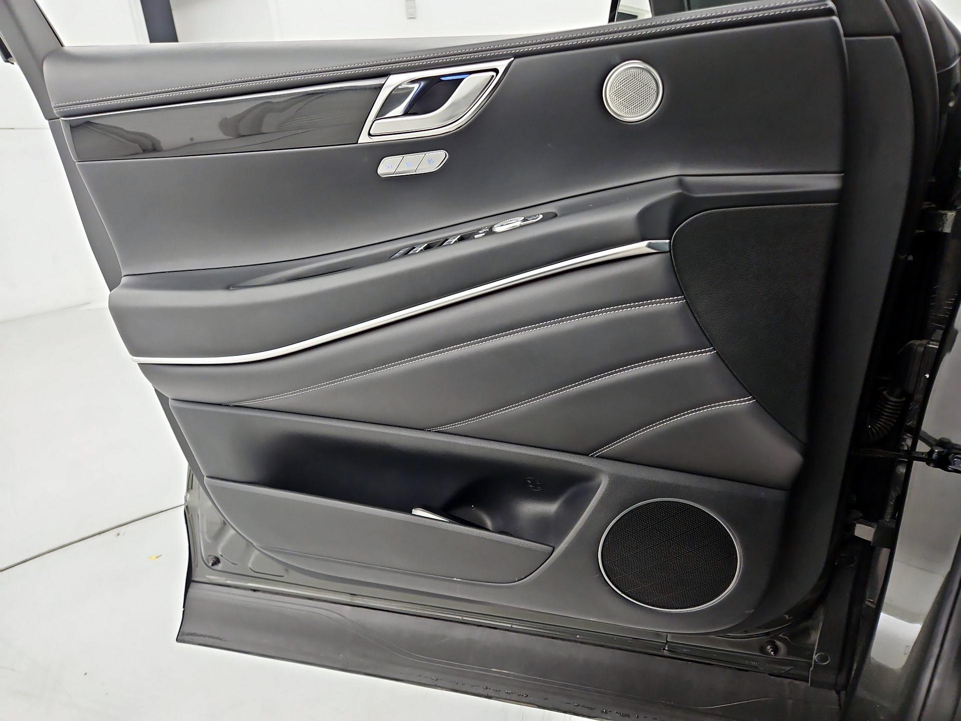 Thumbnail: 2025 Genesis GV80 - 12
