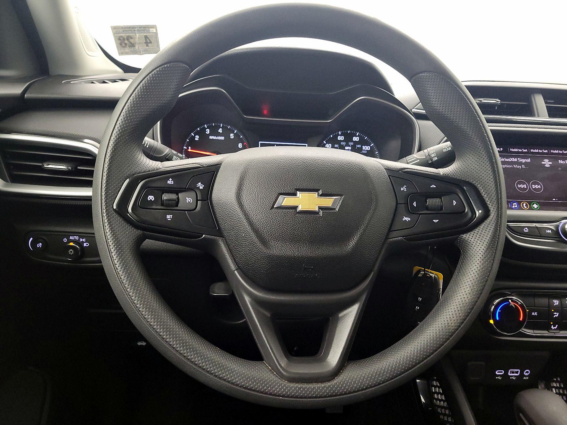 Thumbnail: 2023 Chevrolet TrailBlazer - 10