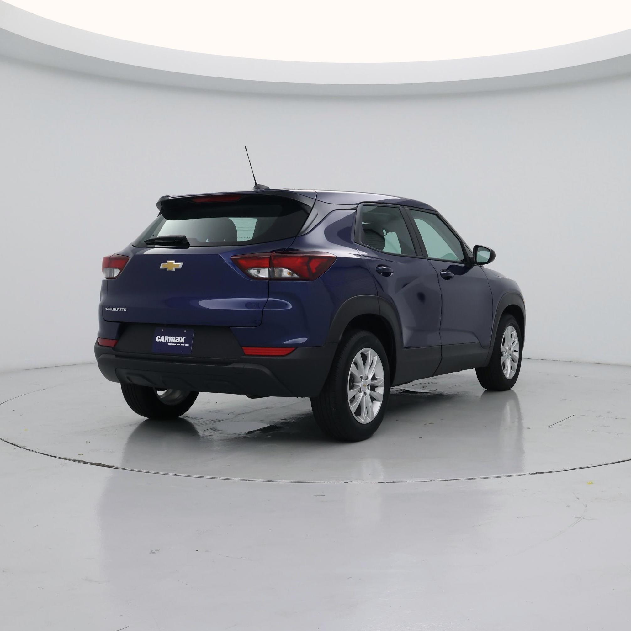 Thumbnail: 2023 Chevrolet TrailBlazer - 8