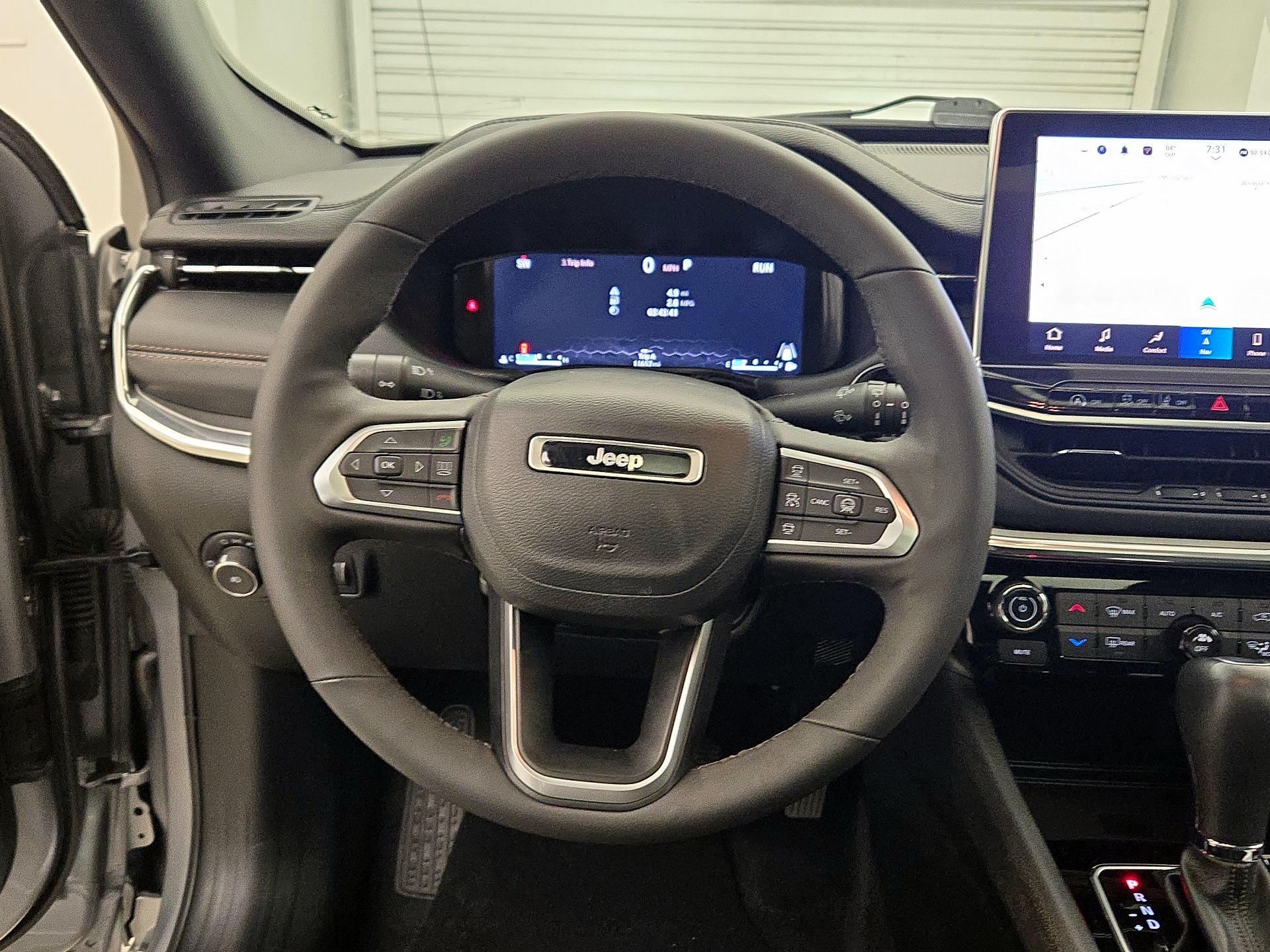 Thumbnail: 2023 Jeep Compass - 10
