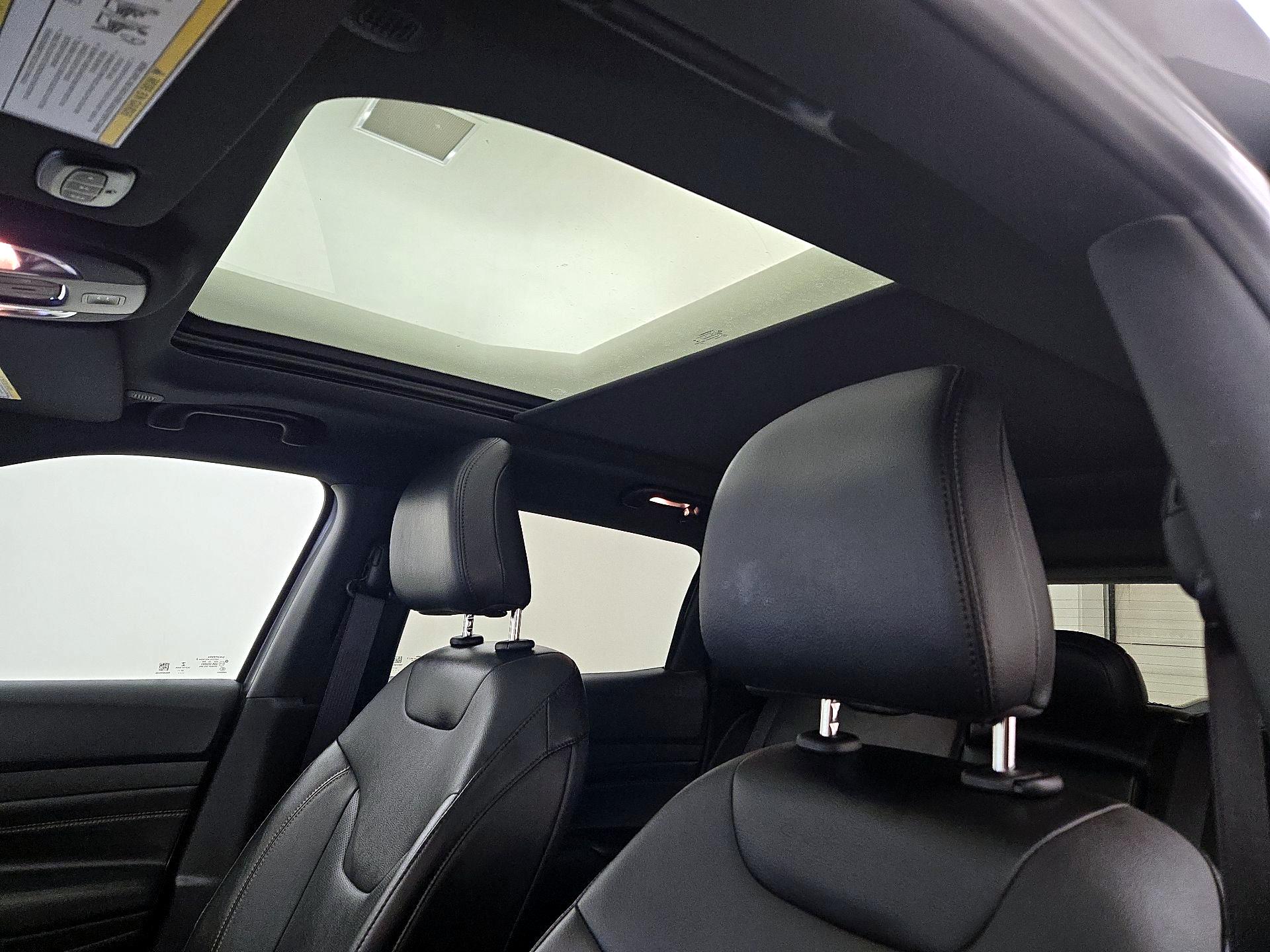 Thumbnail: 2023 Jeep Compass - 20